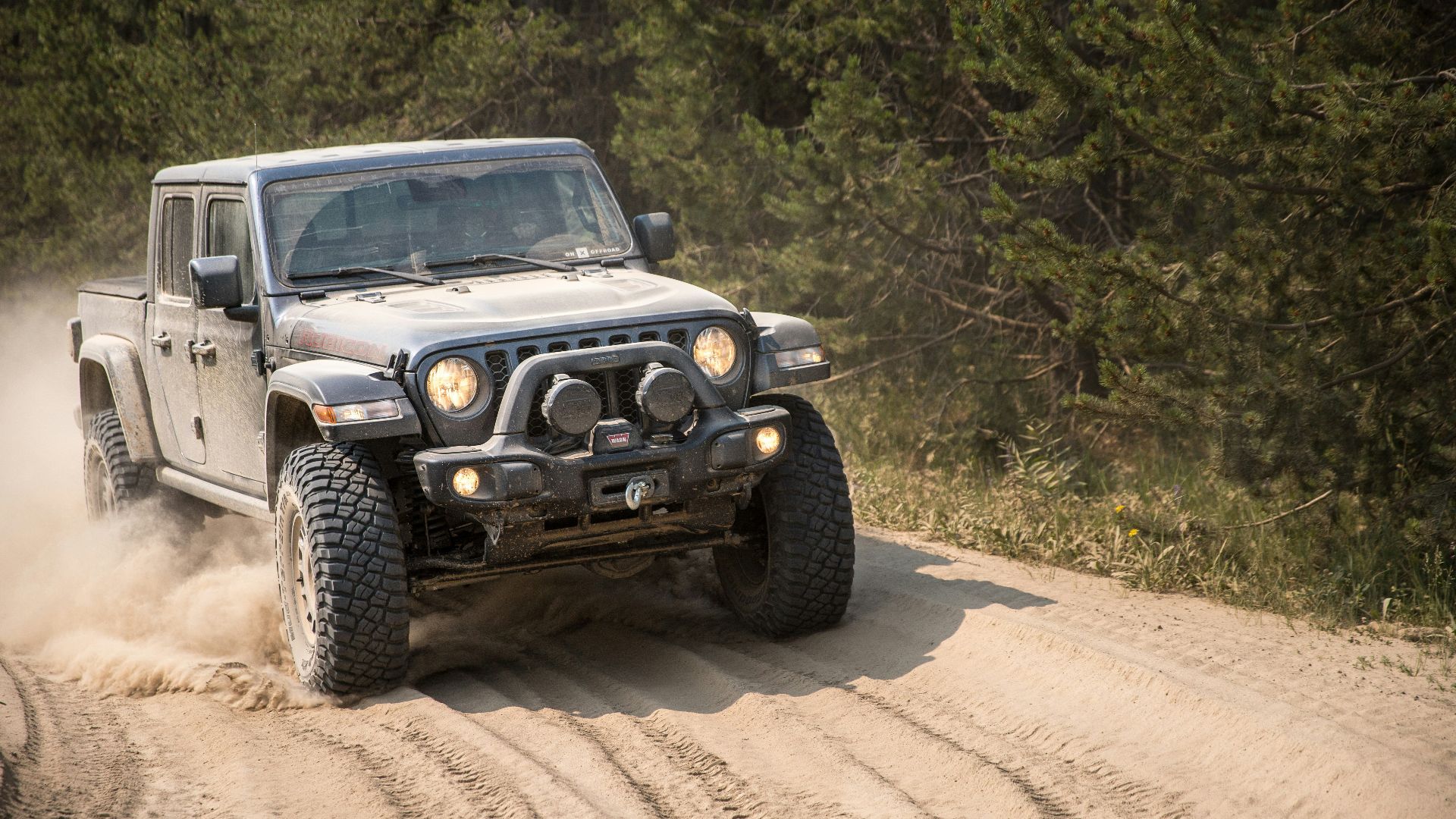 2. Jeep Gladiator