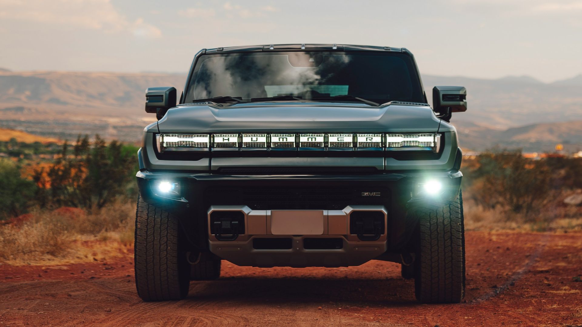 15. Hummer