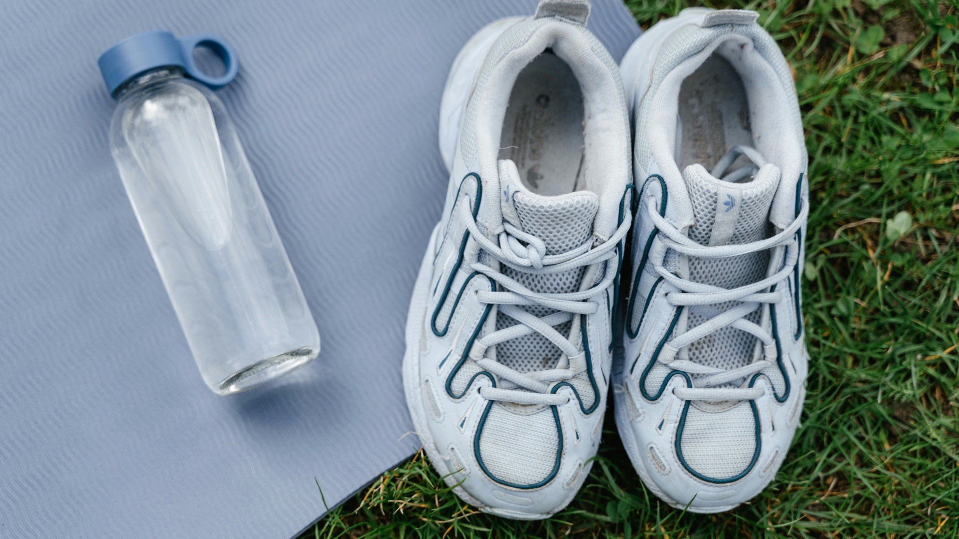 7. Retirez les semelles épaisses