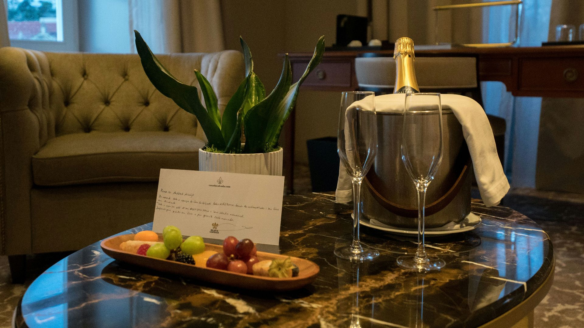 15. Seaux à champagne décoratifs