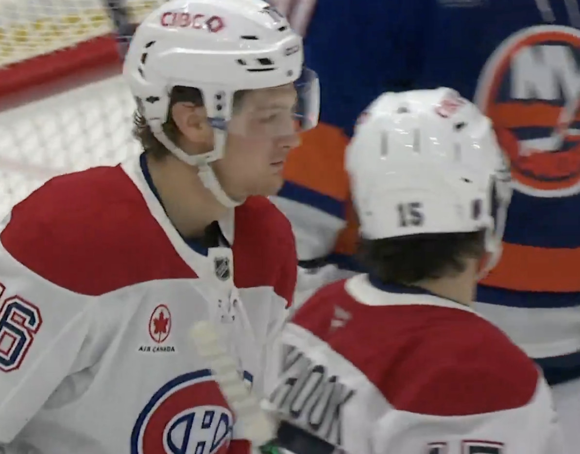 A meaningless goal by Bolduc: this time, there was nothing Patrick Roy could do about it