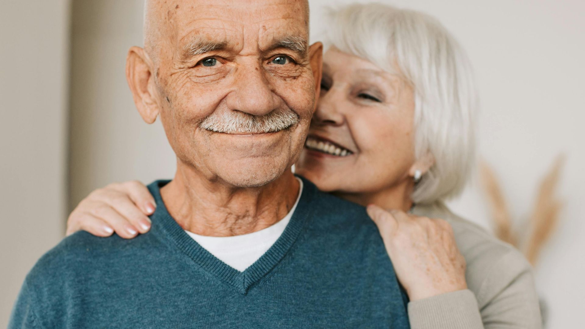 10 choses dont les maris veulent davantage après 50 ans et 10 dont ils veulent moins