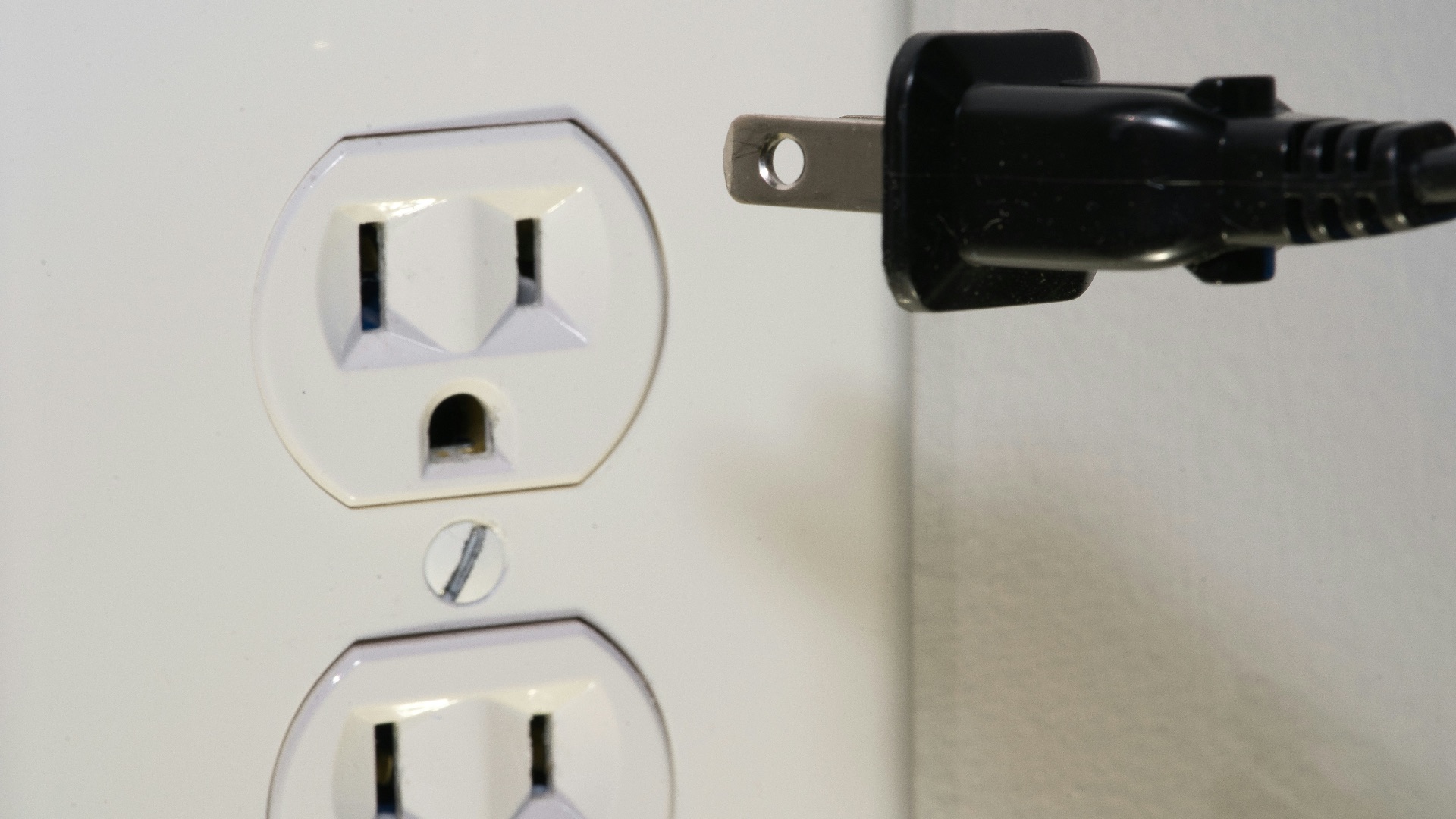9. Envisagez l'installation d'un parasurtense pour toute la maison