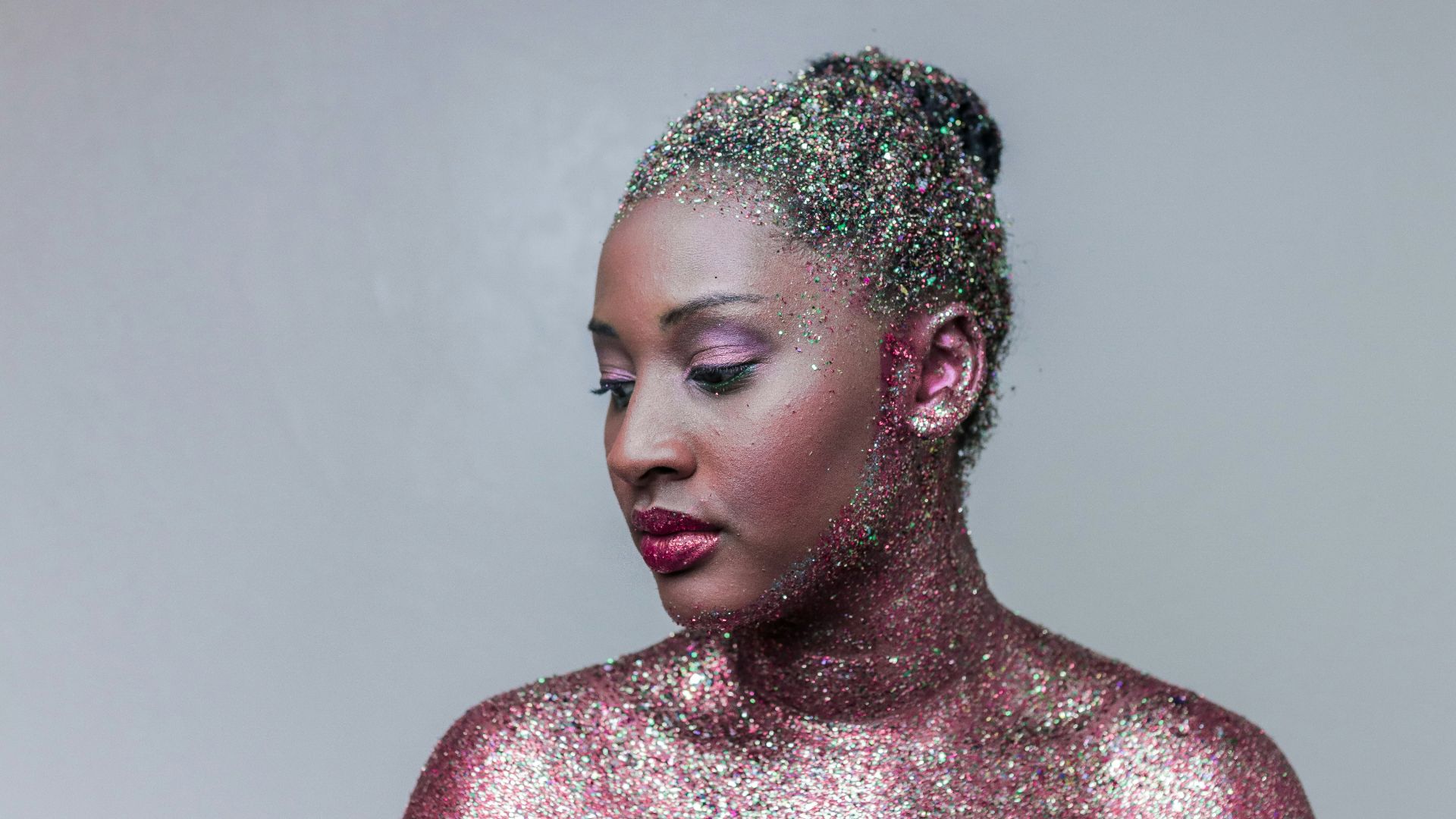 19. Paillettes pour le corps