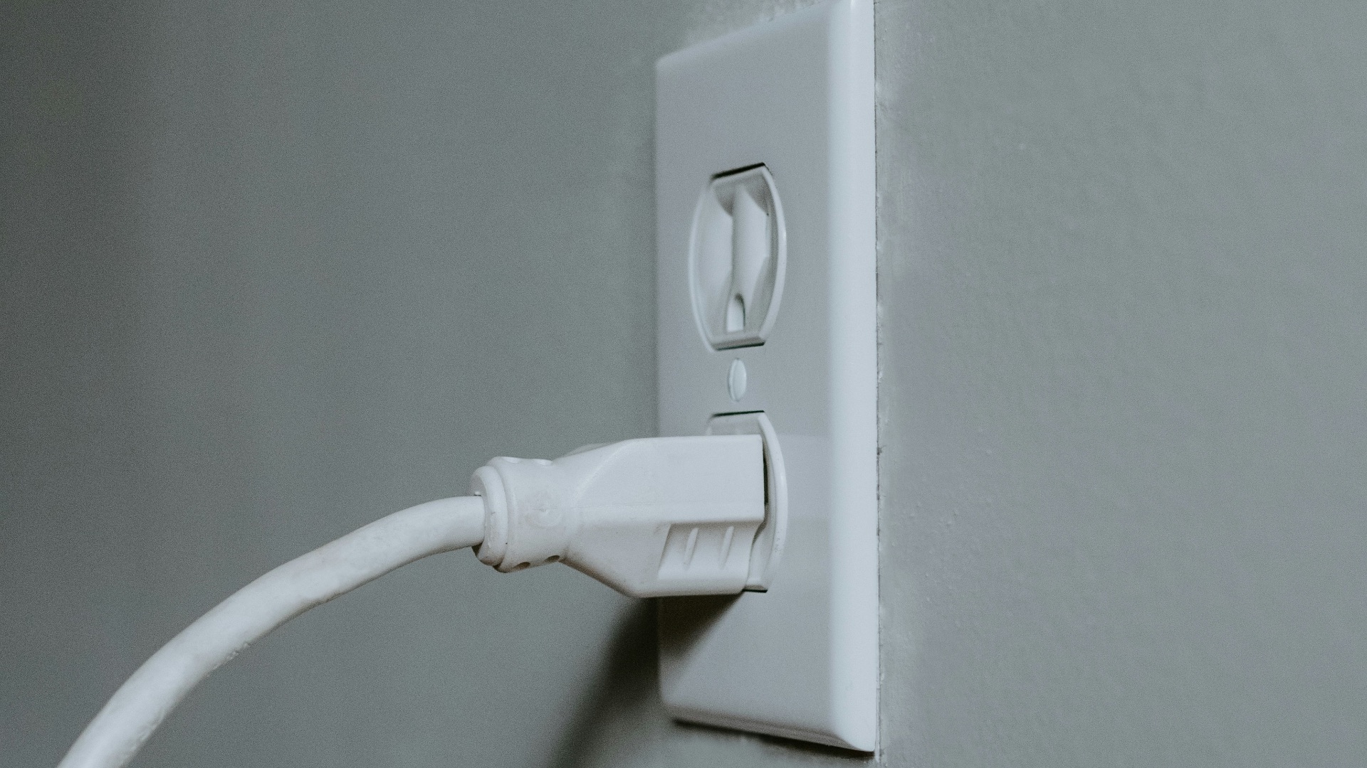 10 erreurs à ne jamais commettre en cas de coupure de courant et 10 bonnes astuces pour s’y préparer