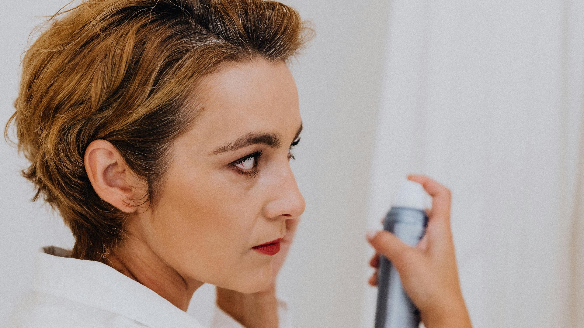 1. Tenez la bombe à la bonne distance