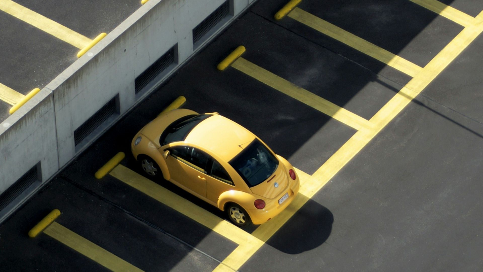 7. Places de stationnement minuscules