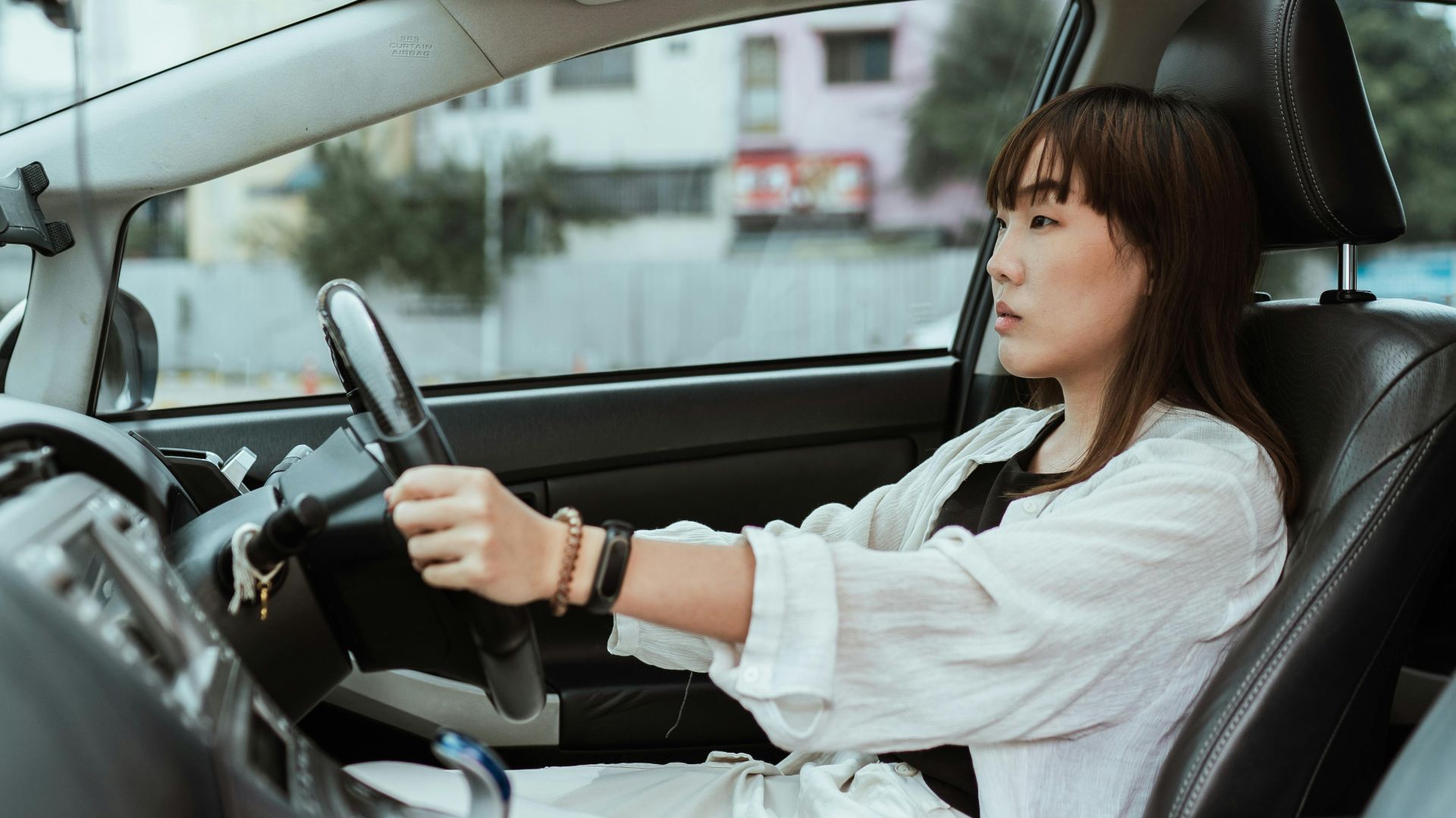 17. Manger au volant