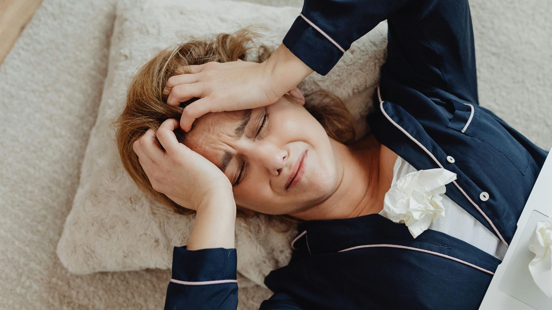 10 signes d’un mal de tête et 10 signes indiquant que vous souffrez d’une migraine