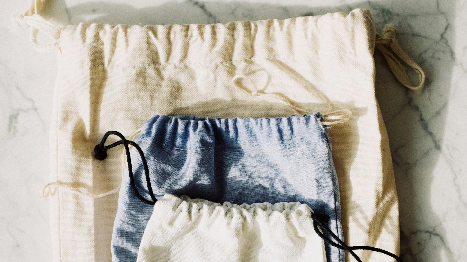 7. Aménagez un espace dédié aux sacs réutilisables
