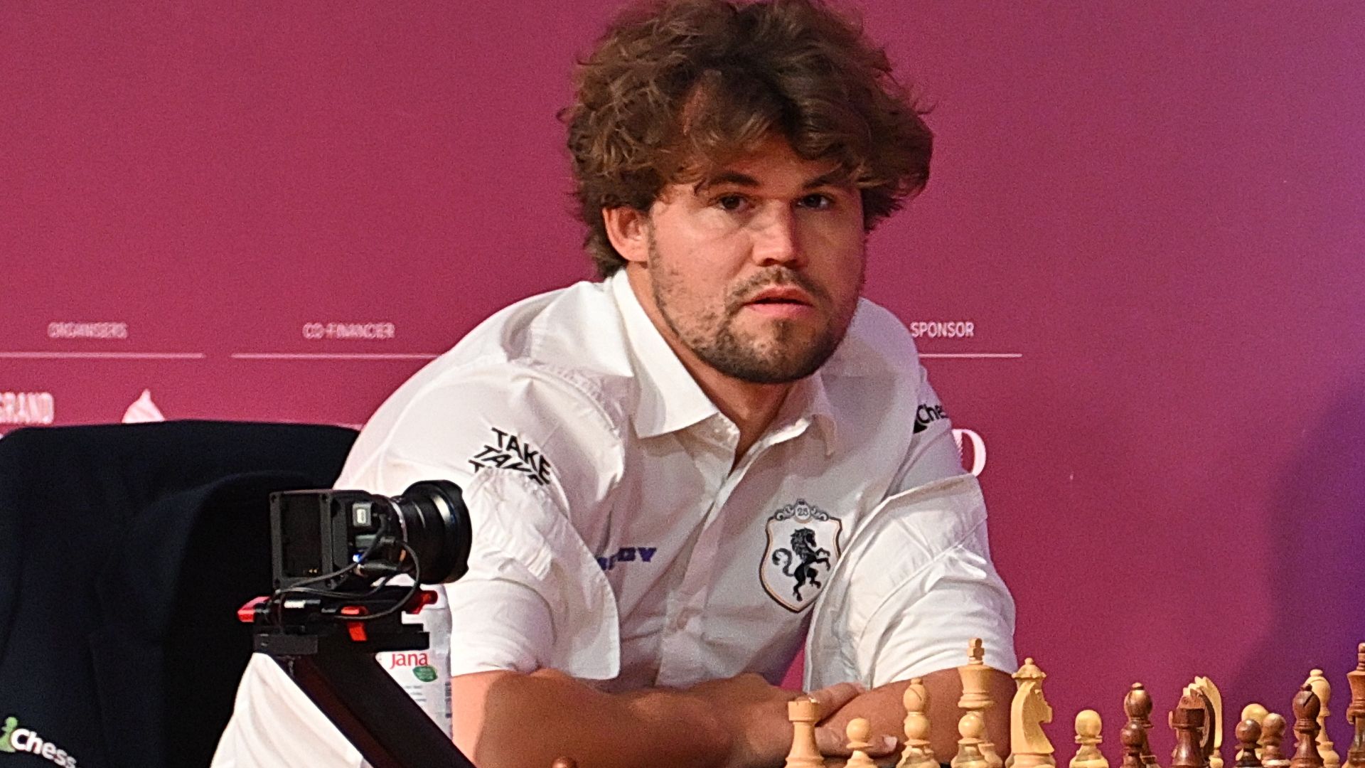 2. Magnus Carlsen