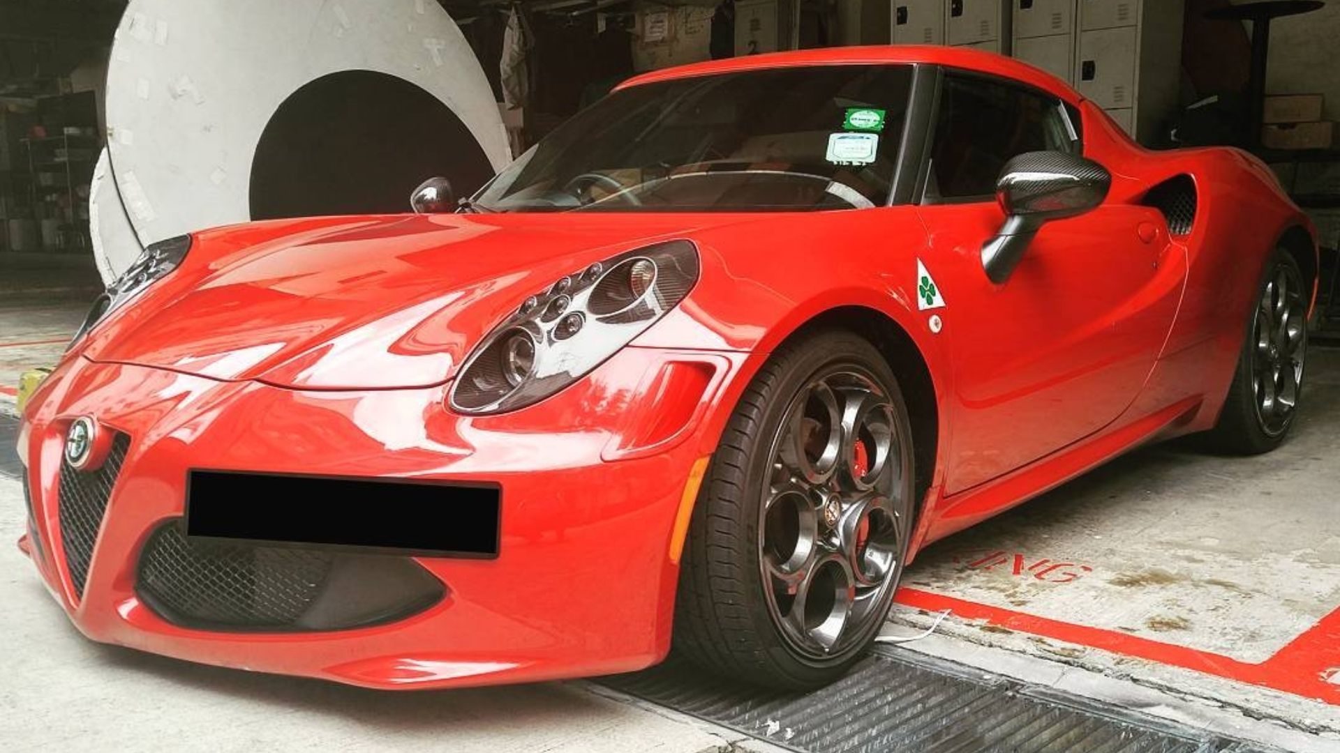 15. Alfa Romeo 4C