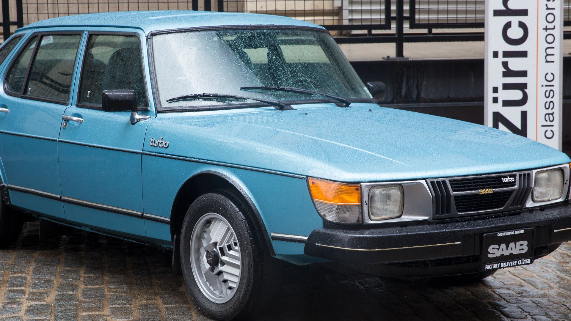 2. Saab 900 Turbo