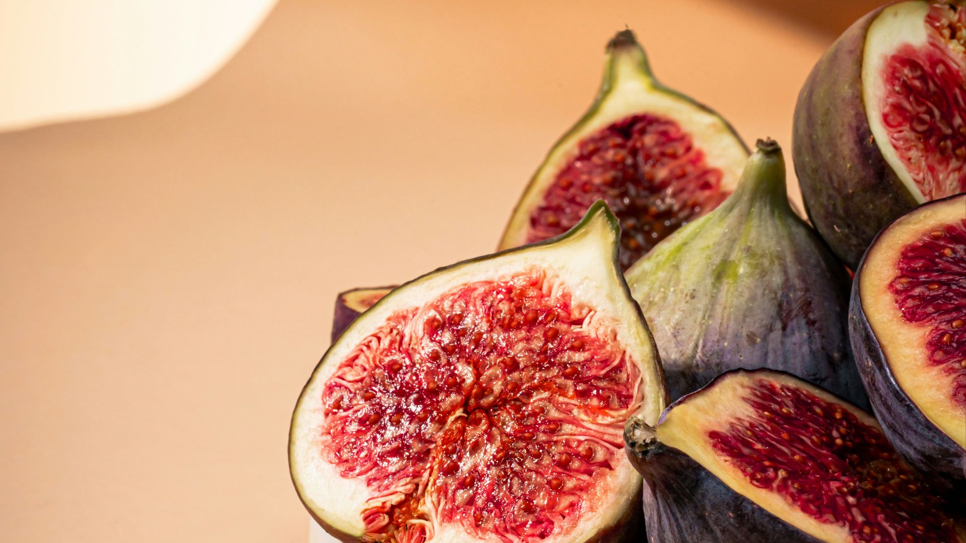 17. Figues