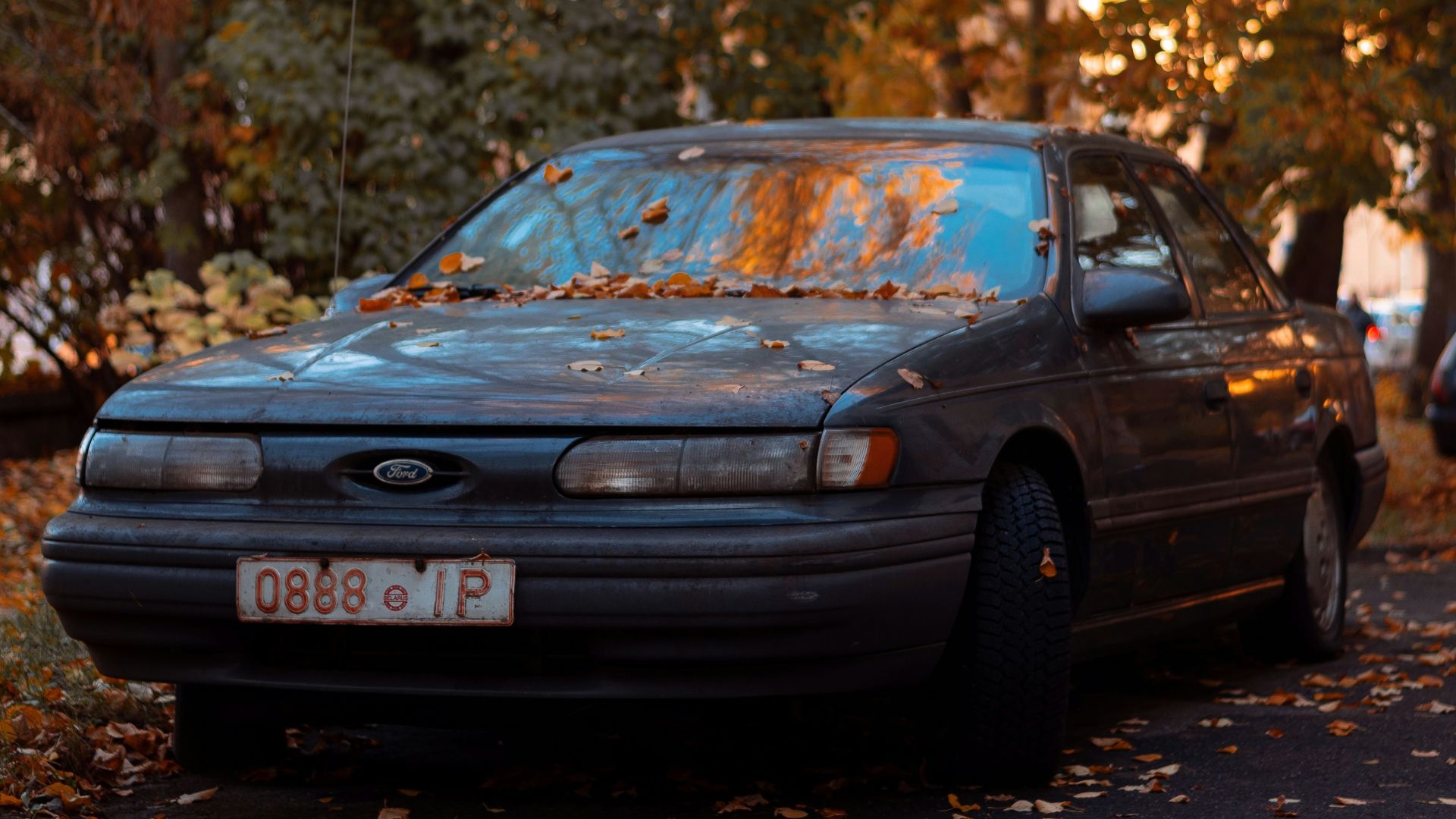 1. La berline aux lignes arrondies (Ford Taurus)
