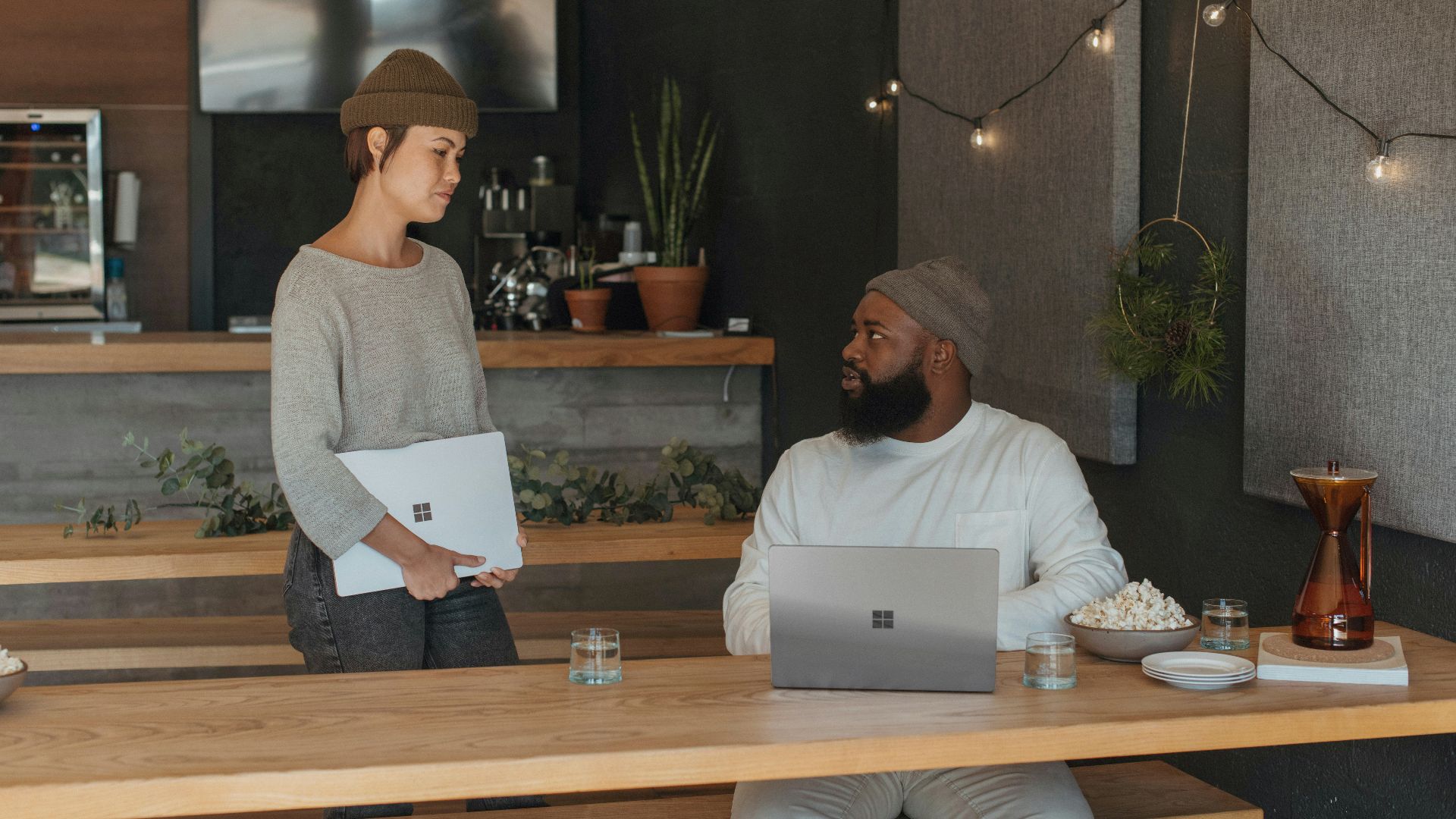 4. Ils traitent mal les employés du secteur des services
