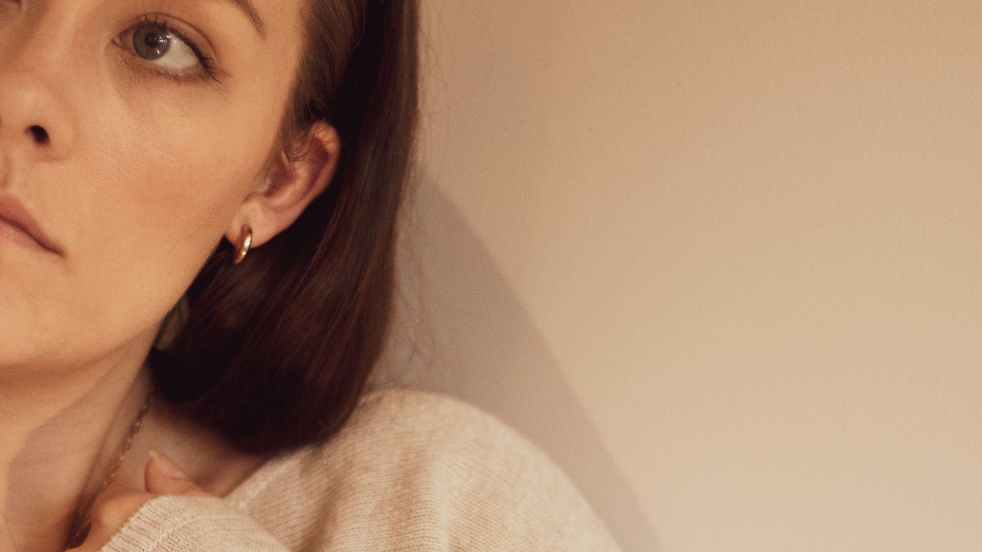 6. Beige chaud
