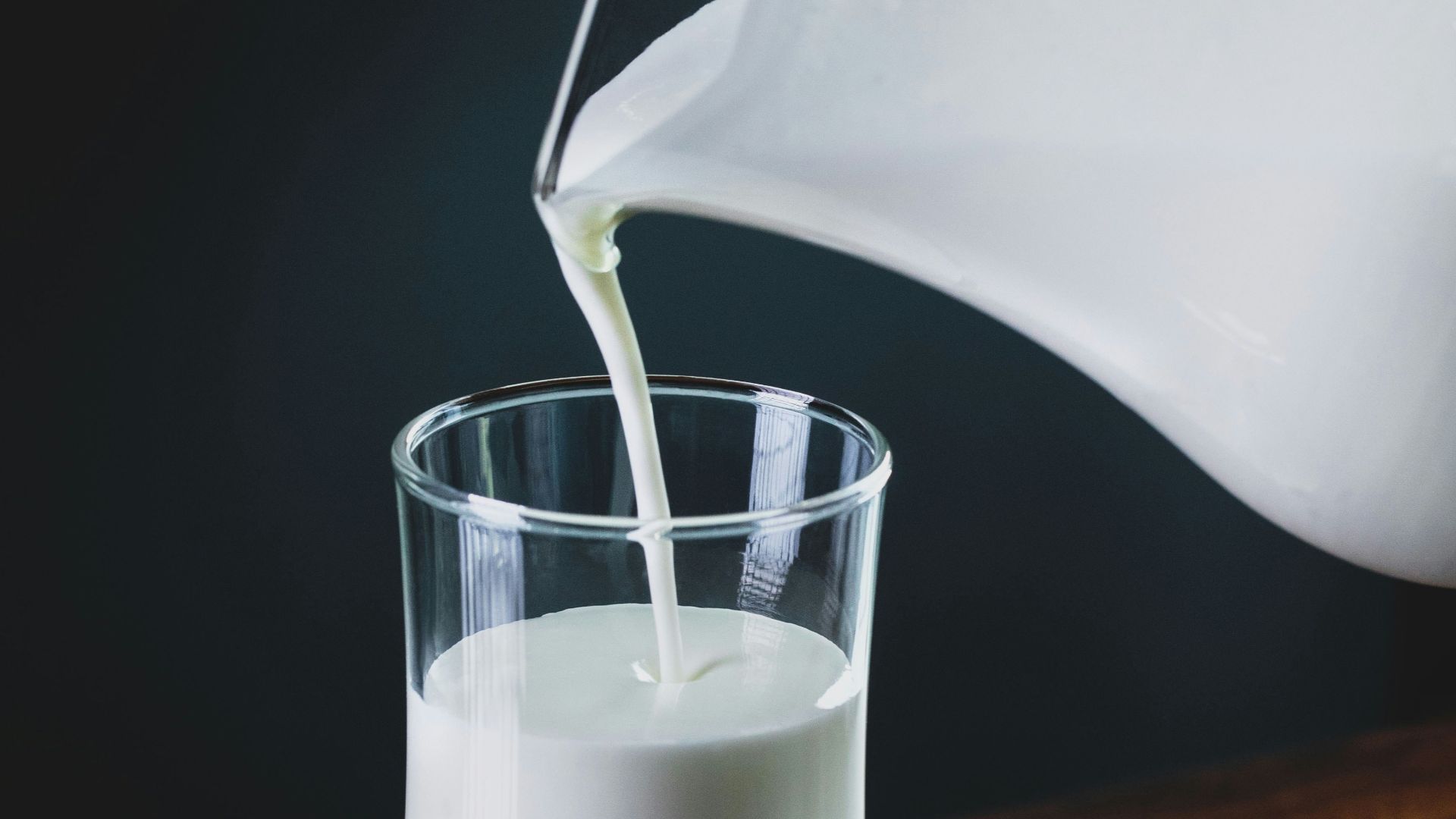 7. Produits laitiers au lait entier