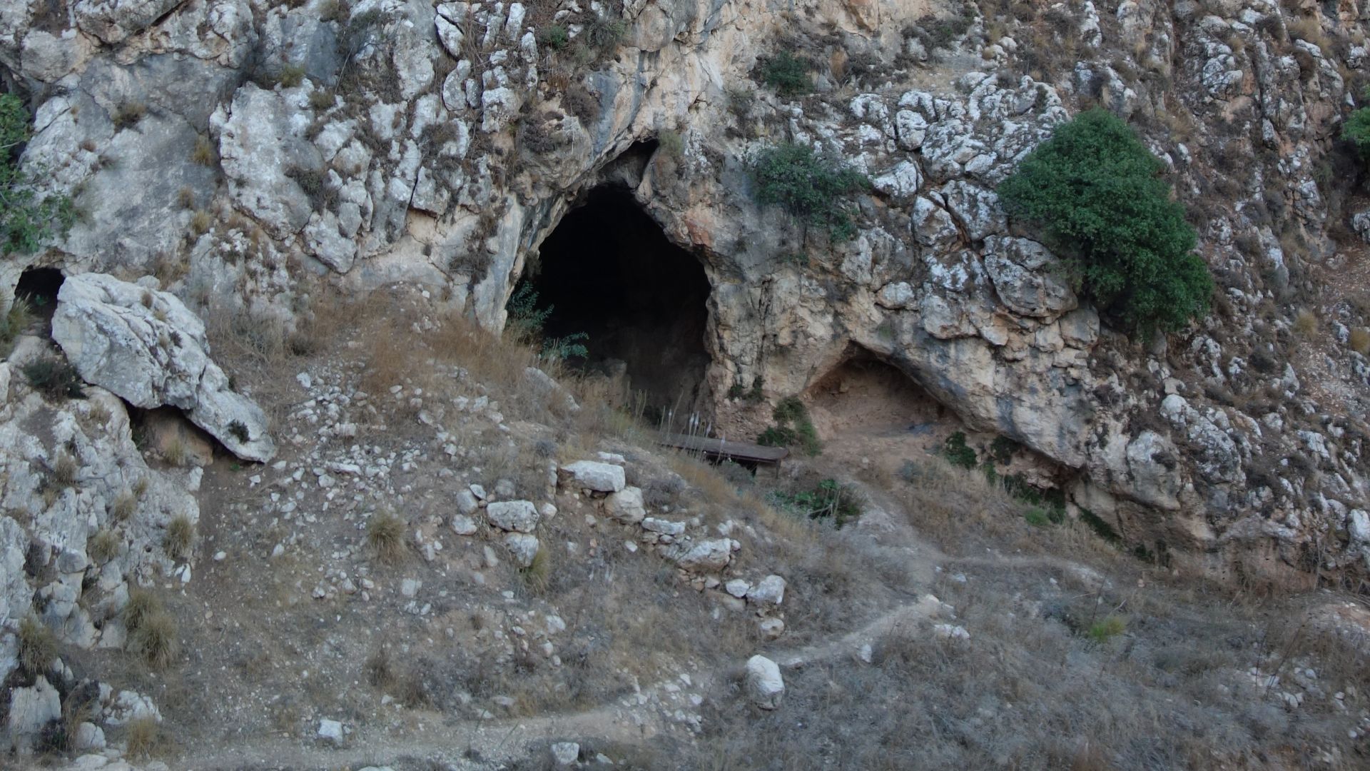 7. La grotte de Qafzeh, en Israël
