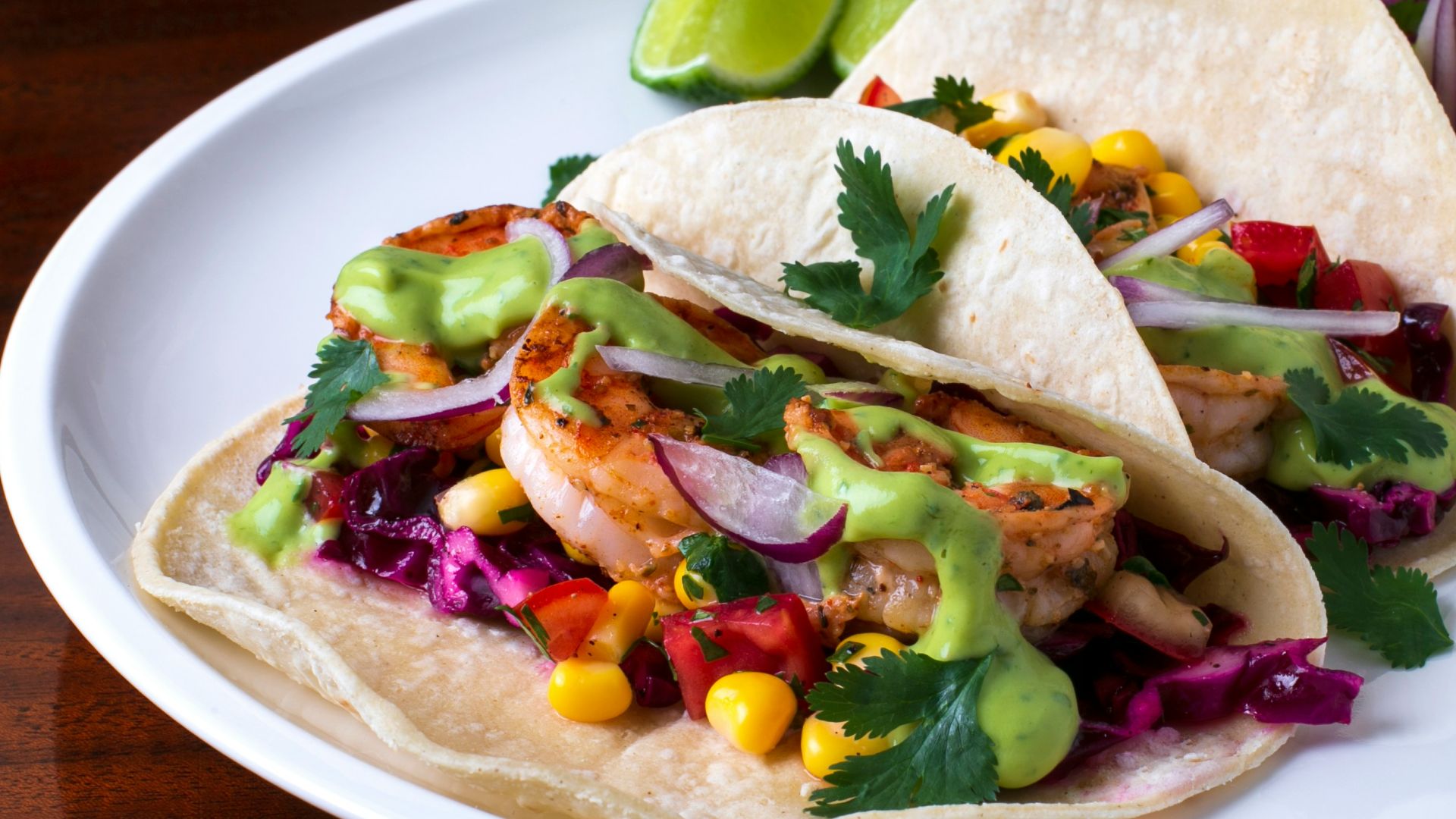 2. Tacos aux crevettes accompagnés de salade de chou