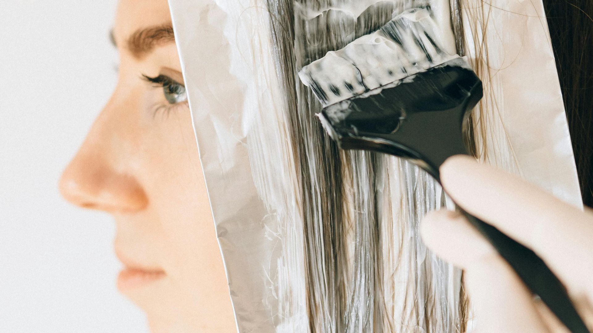 3. Blanchiment et traitements chimiques trop fréquents