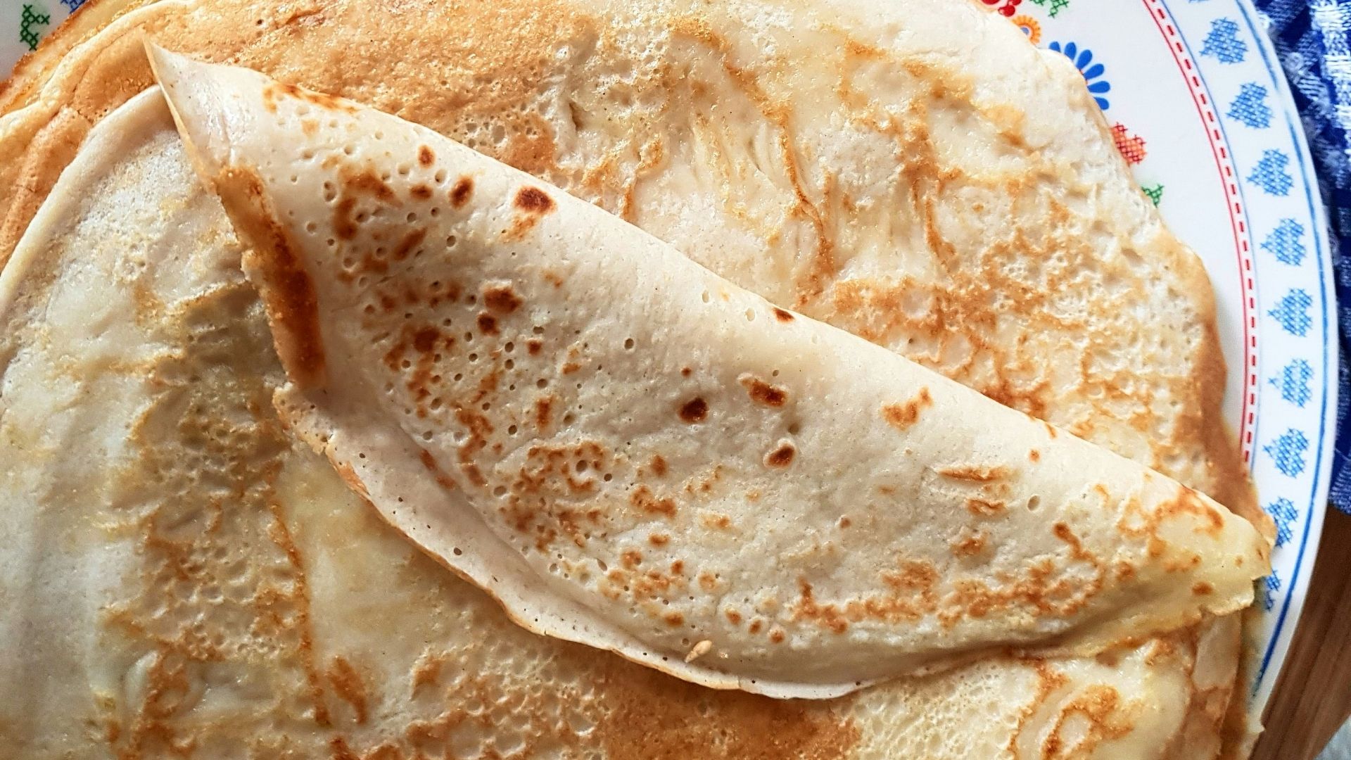 12. Crêpes (France)