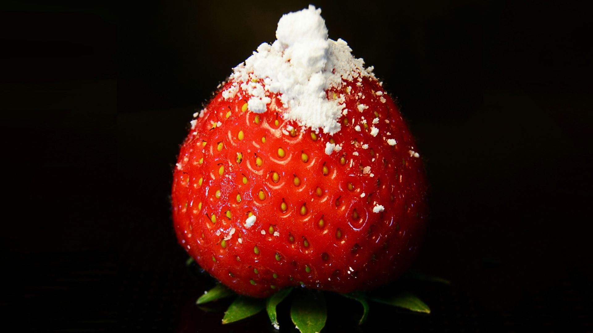 12. Petits pots aux fraises et à la feta