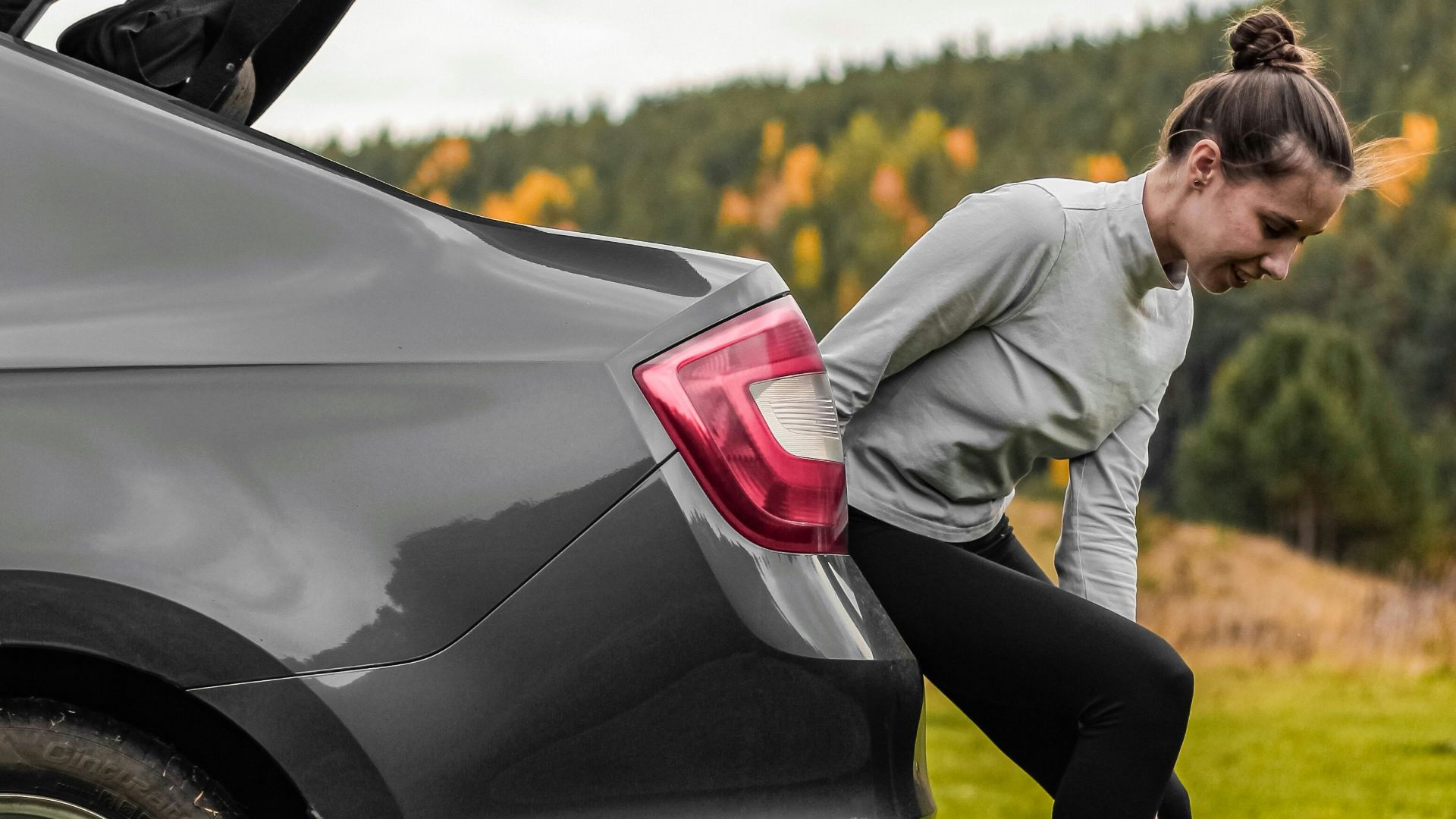 8. Ouverture du coffre depuis l'intérieur de la voiture