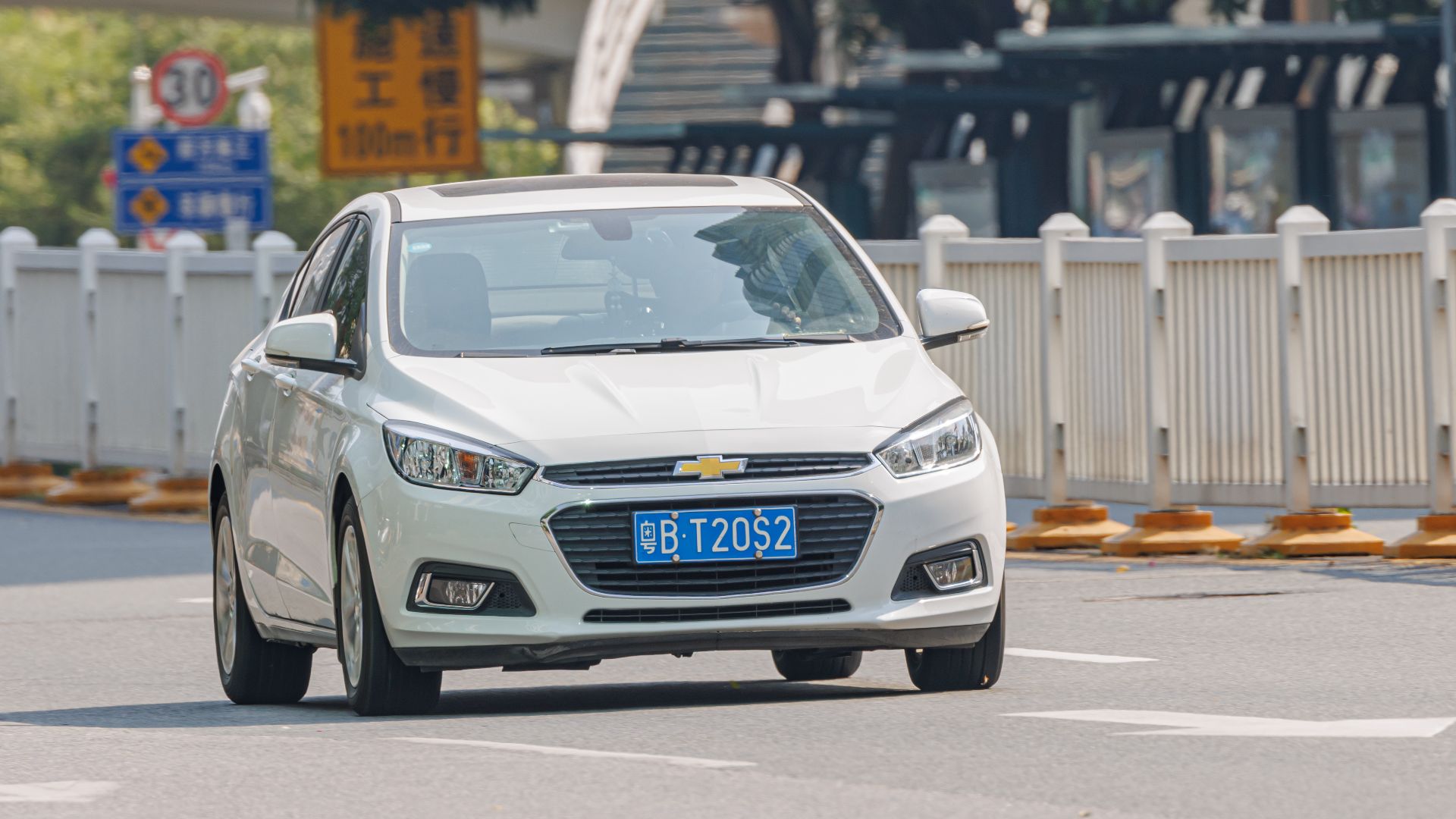 2. Cruze