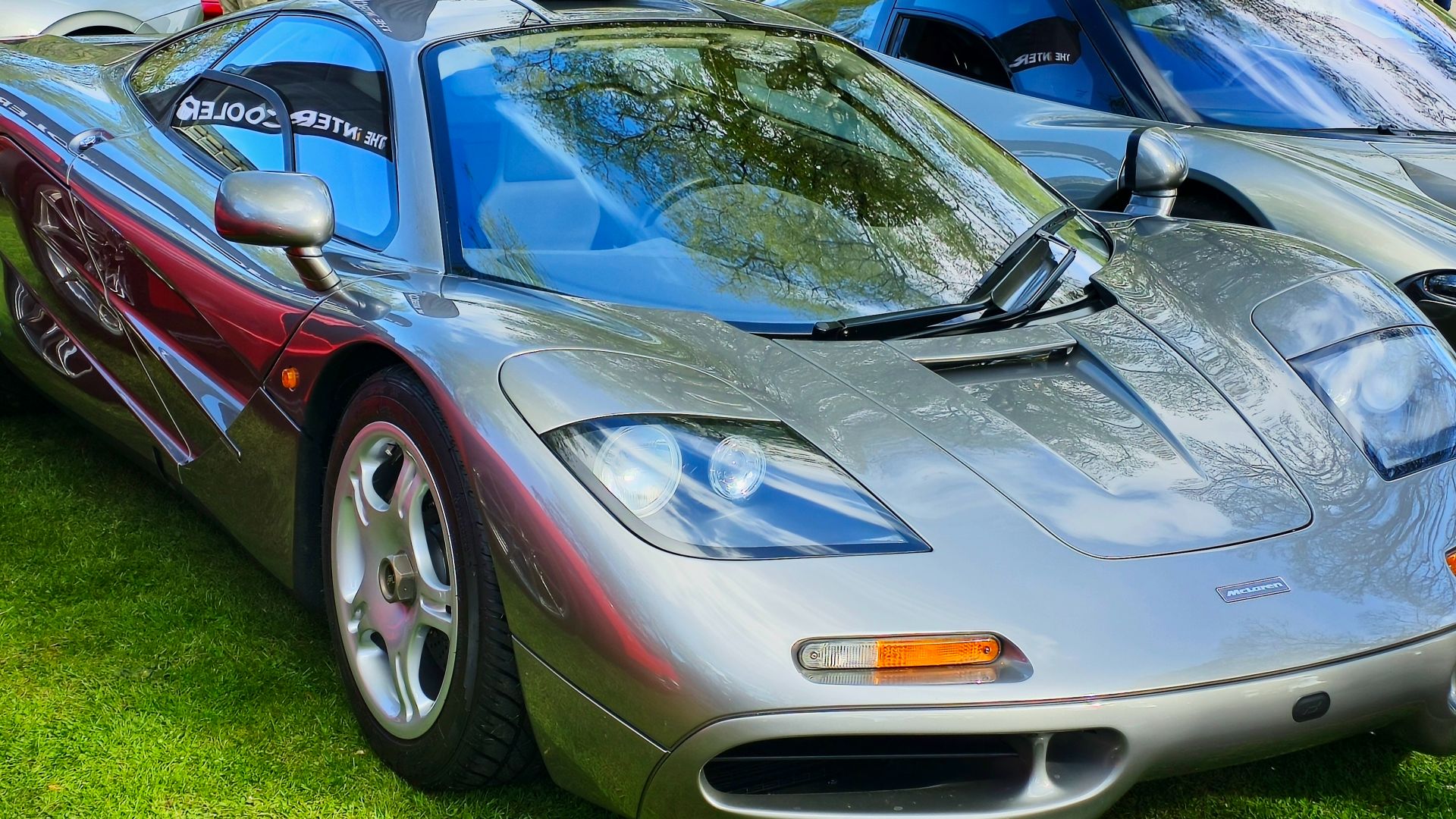 15. McLaren F1