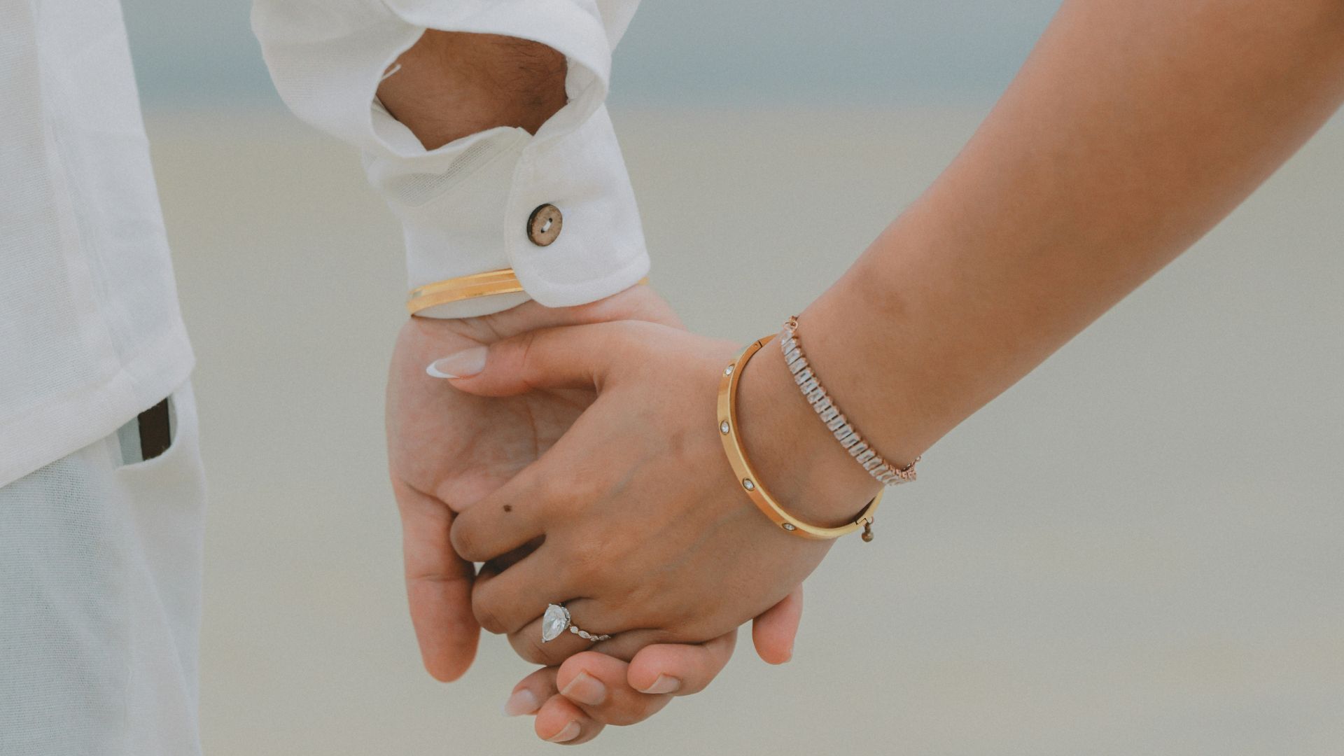 4. Bracelets fins