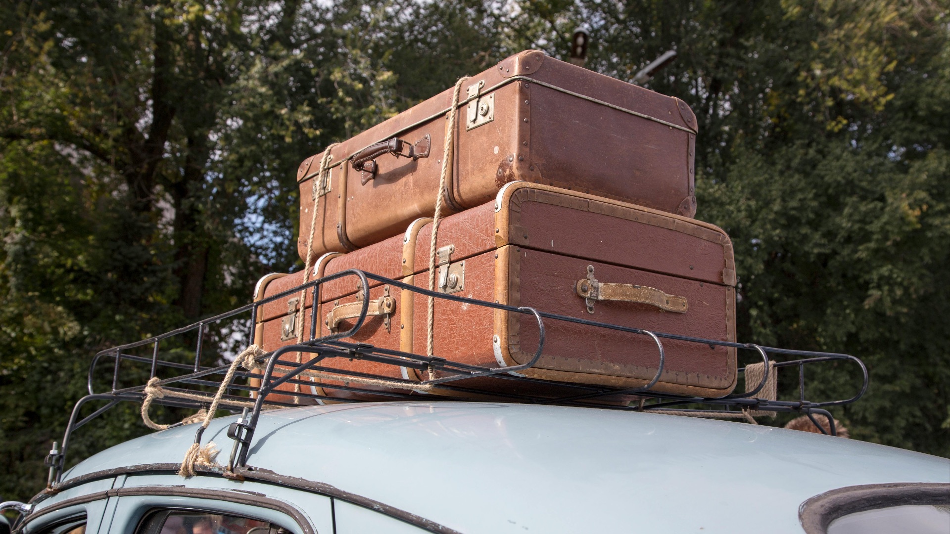 9. La voiture est remplie d'objets non attachés