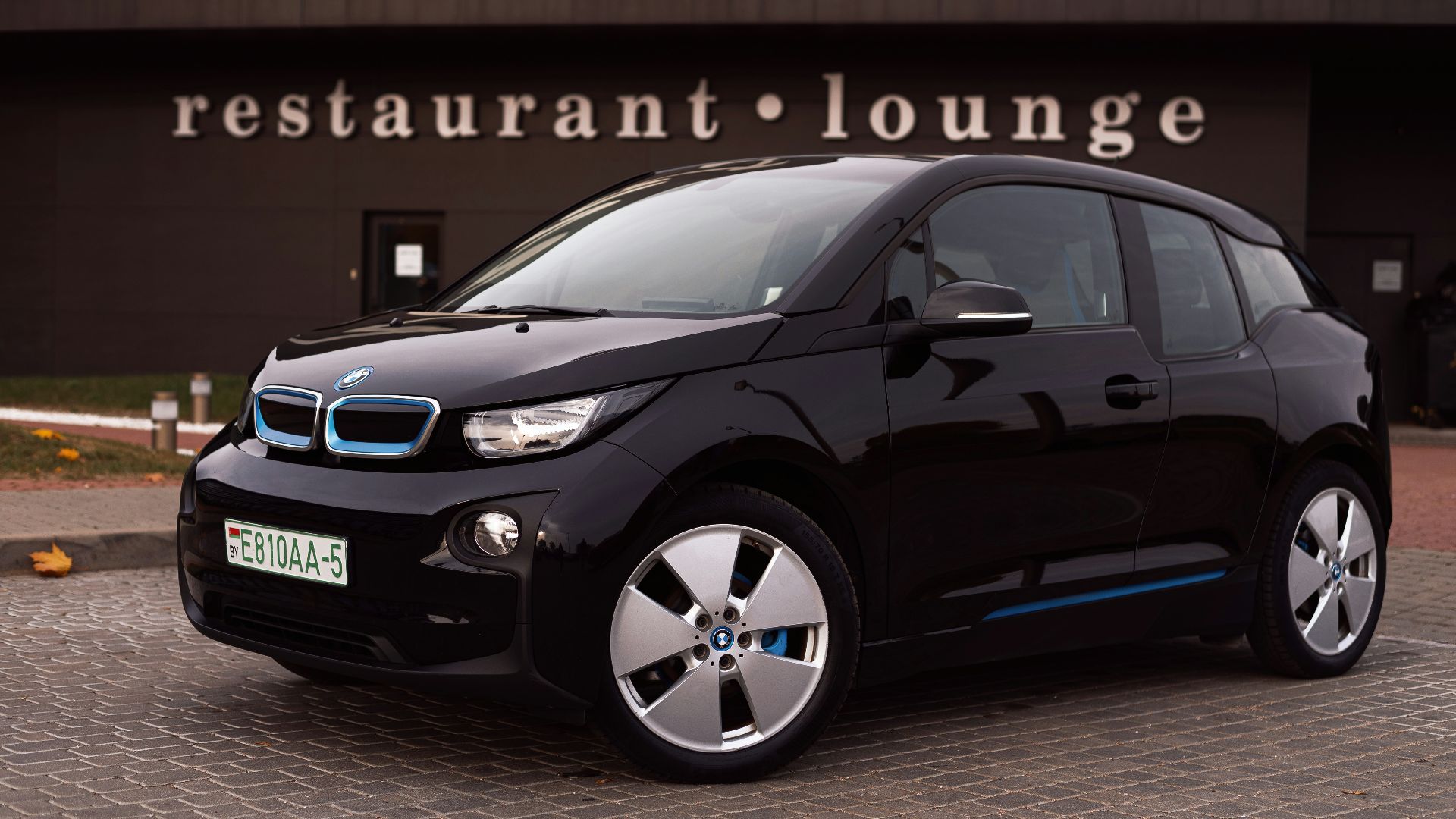 13. La capsule électrique urbaine (BMW i3)