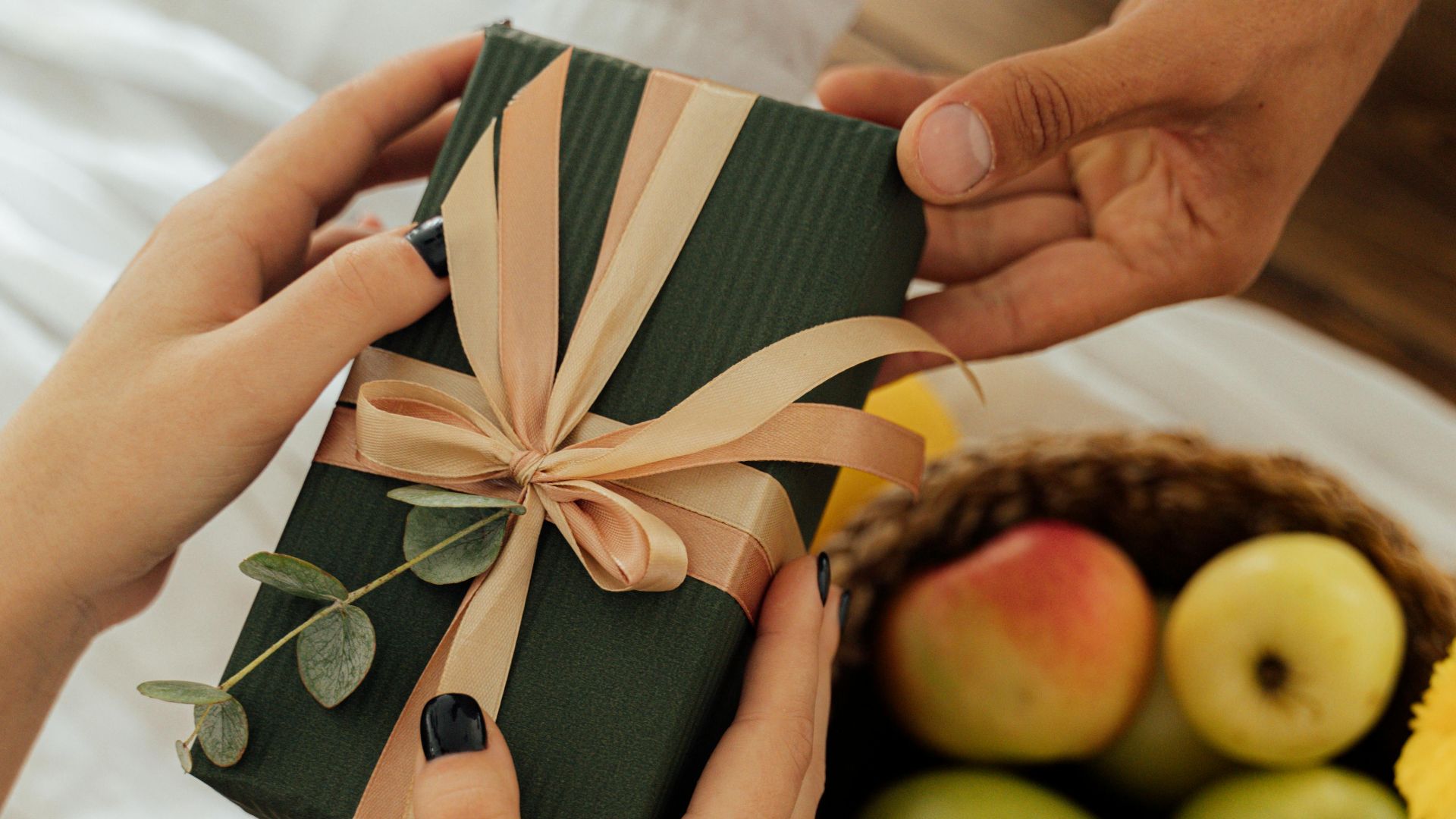 2. Offrir un cadeau attentionné