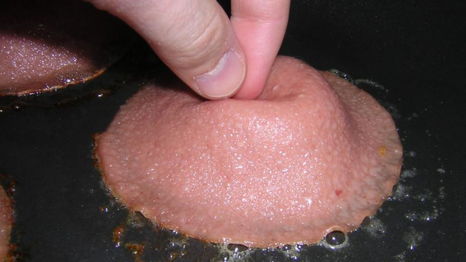 9. Saucisse de Bologne frite