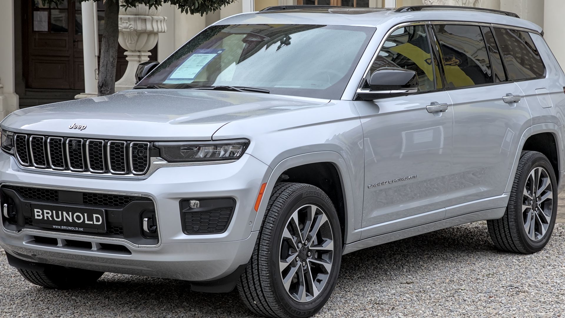 12. Jeep Grand Cherokee (ZJ)