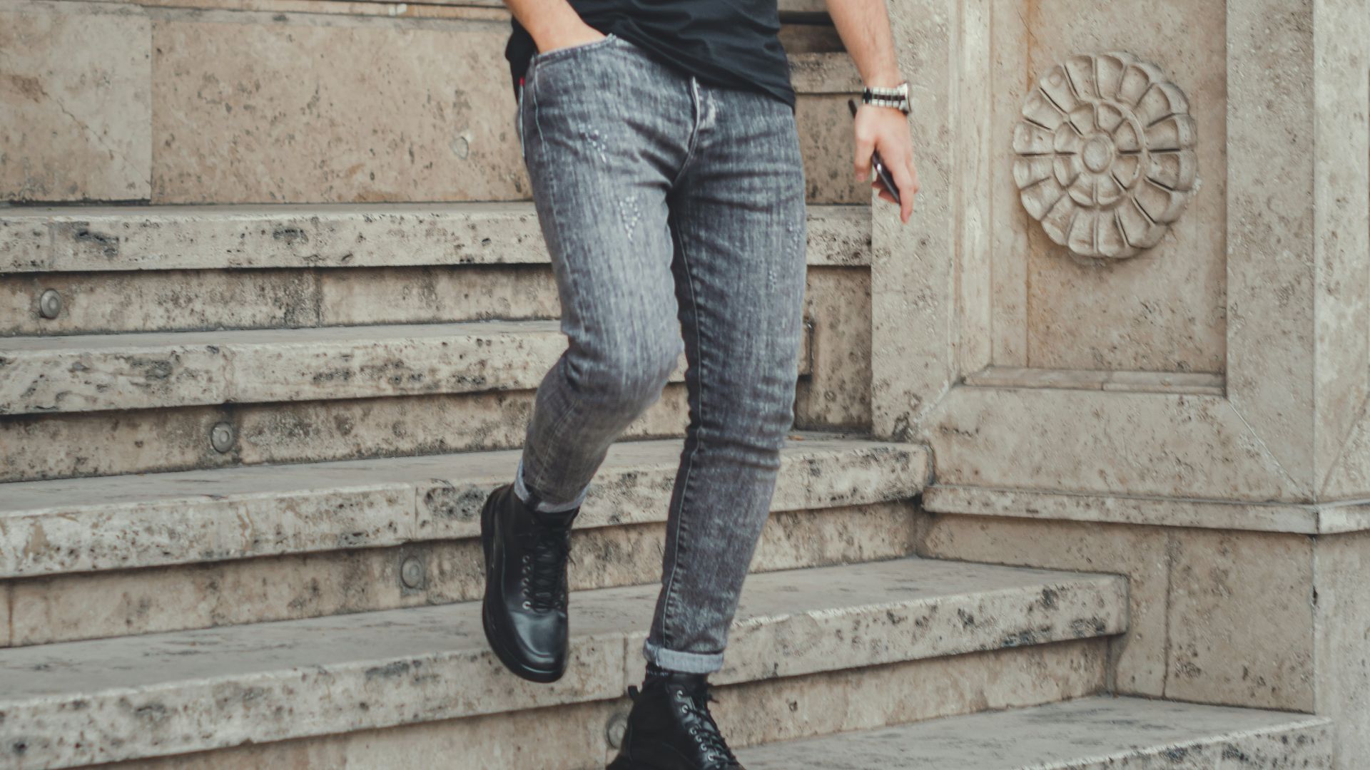 8. Jean skinny moulant