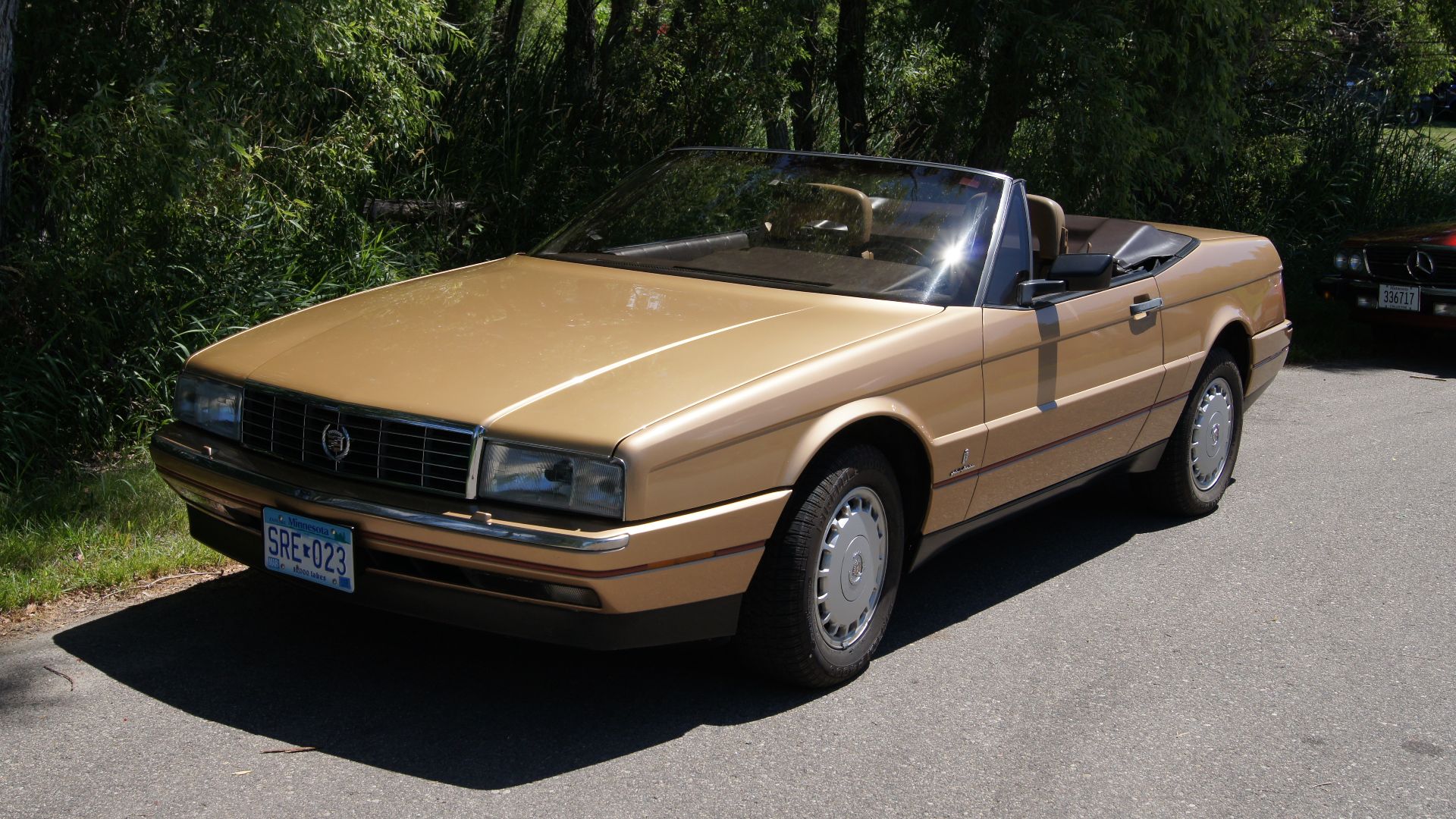 7. Cadillac Allanté