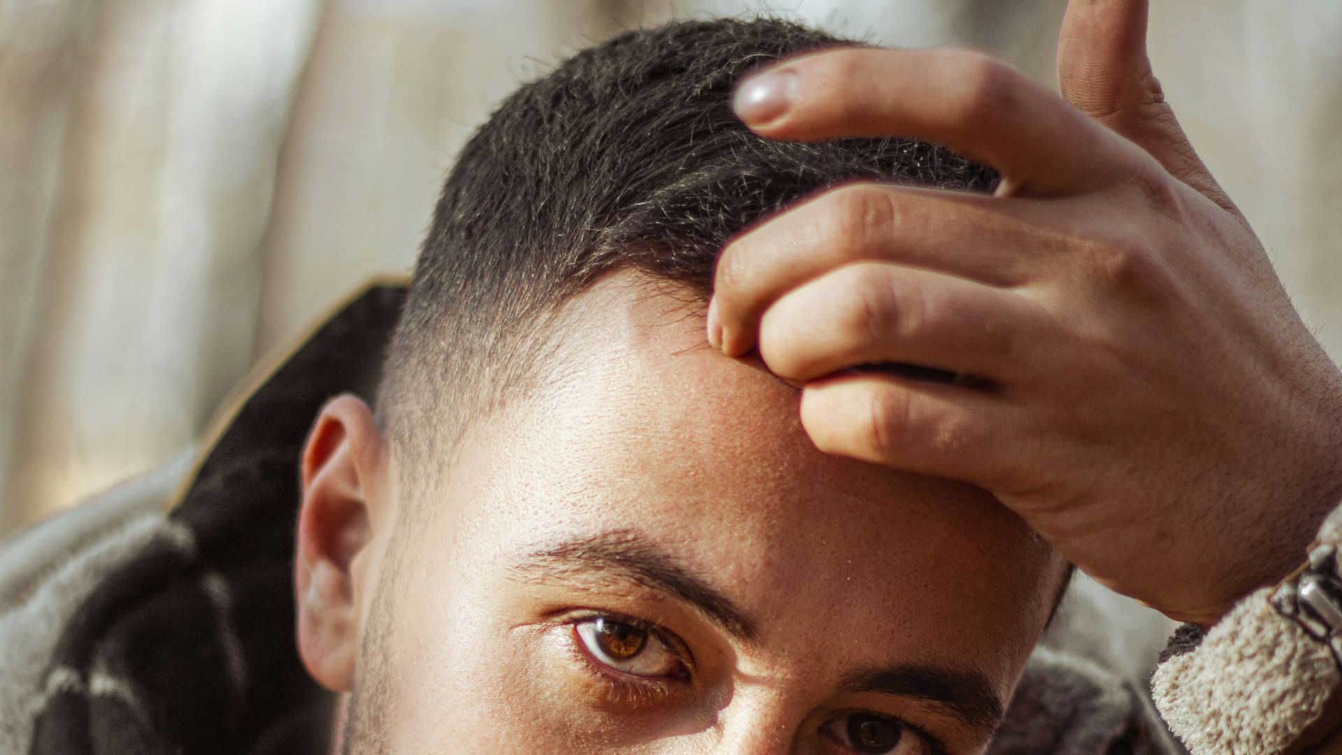 5. Amincissement ou chute des cheveux