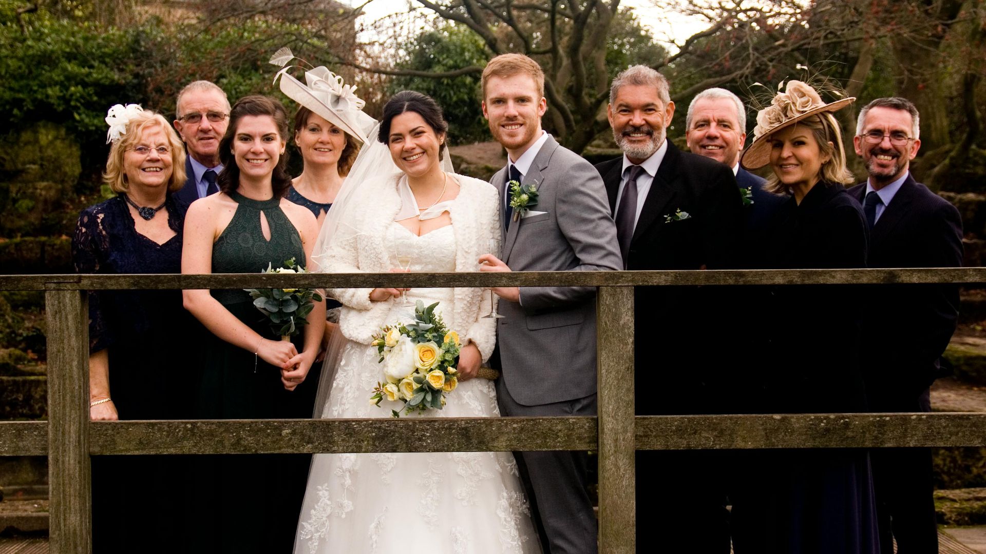 10 codes vestimentaires pour les mariages que les invités détestent et 10 qu’ils apprécient