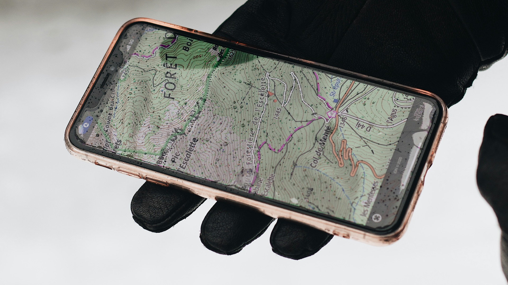 7. Télécharger des cartes hors ligne et des applications d'urgence