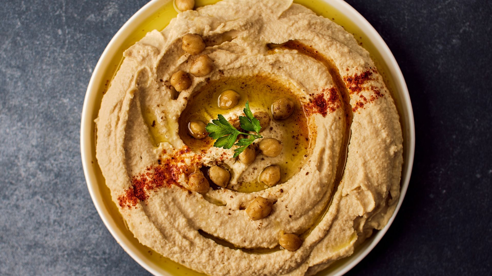 14. Pita au houmous et aux légumes