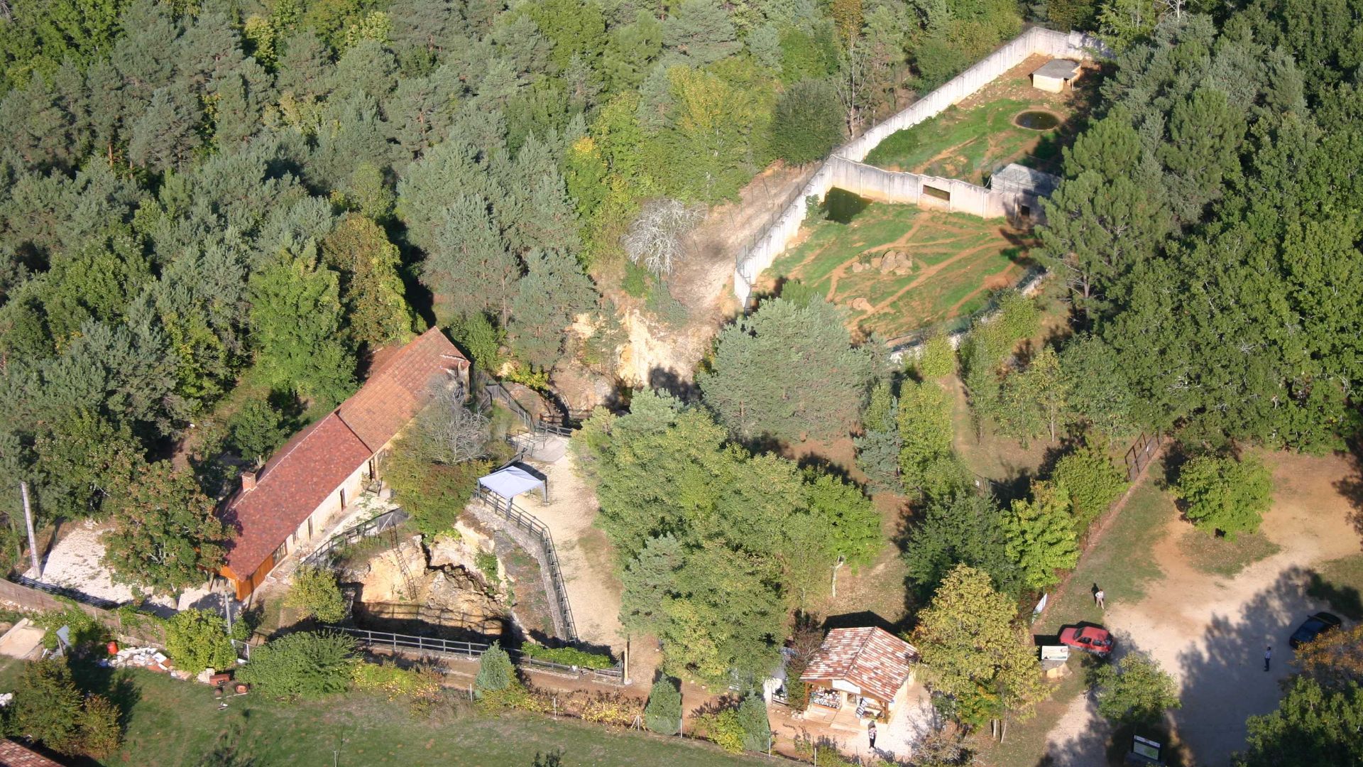 20. Regourdou, France