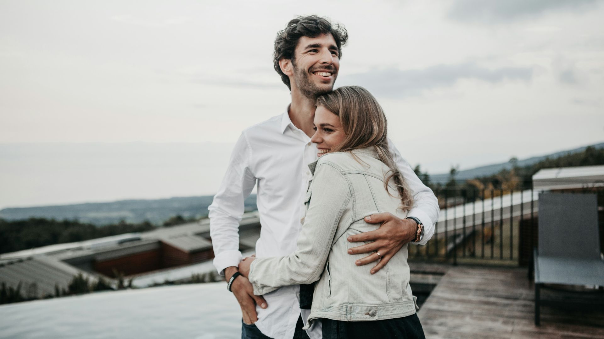 1. Demander : « Tu veux qu'on t'aide ou juste qu'on t'écoute ? »