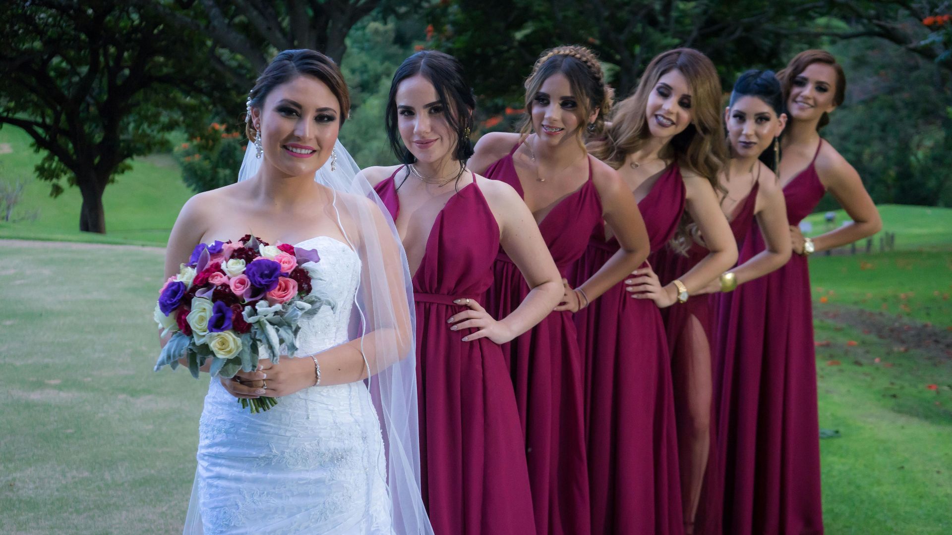 7. Robes aux tons précieux et discrets