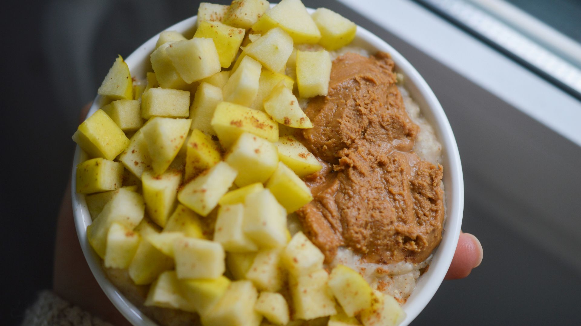 4. Des pommes au beurre de cacahuète