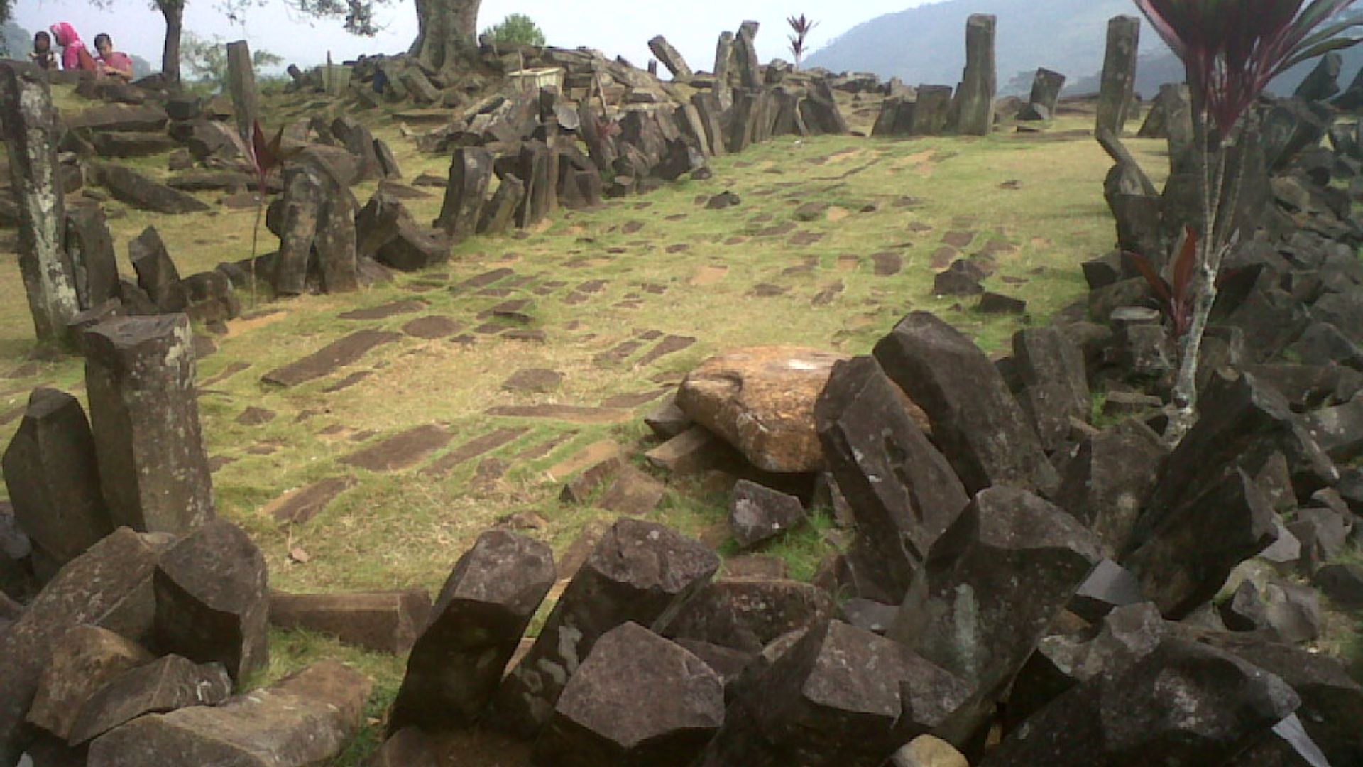 18. Gunung Padang