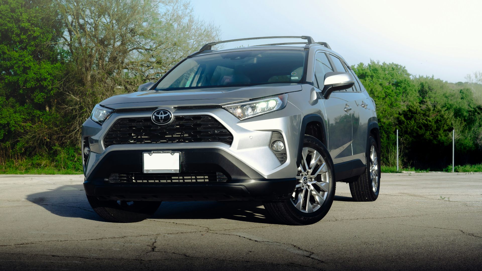 6. RAV4 hybride