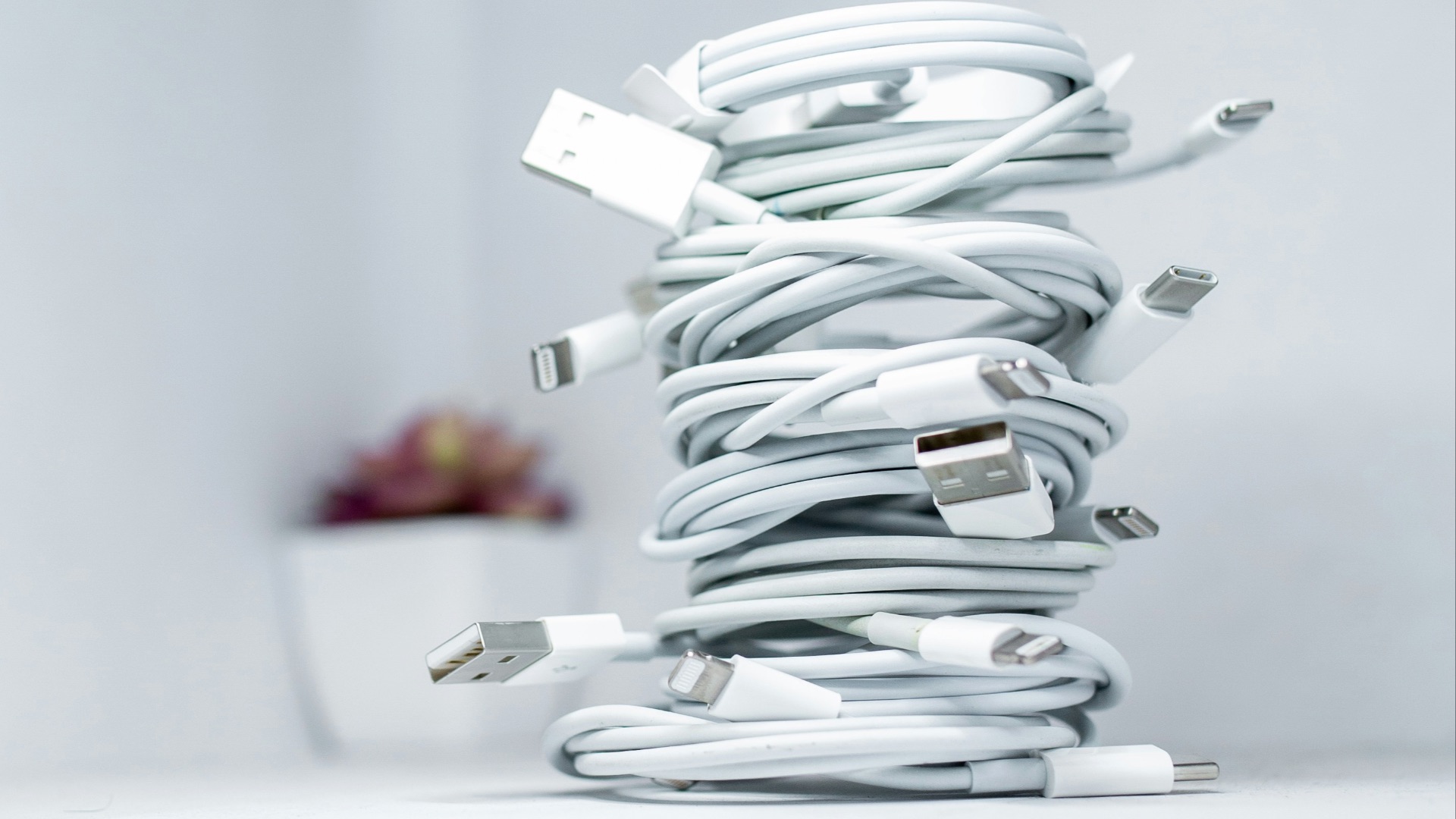 12. Câbles et chargeurs supplémentaires