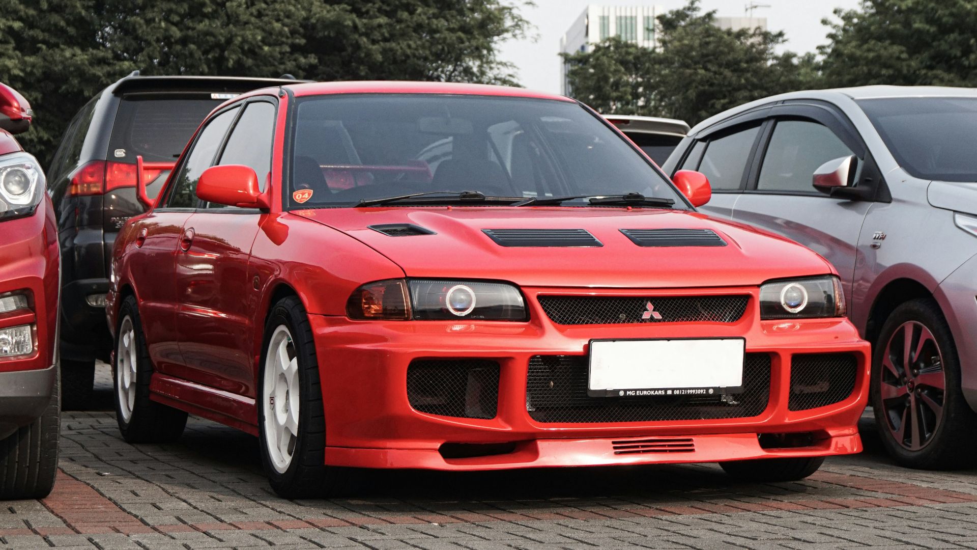 8. Mitsubishi 3000GT VR-4